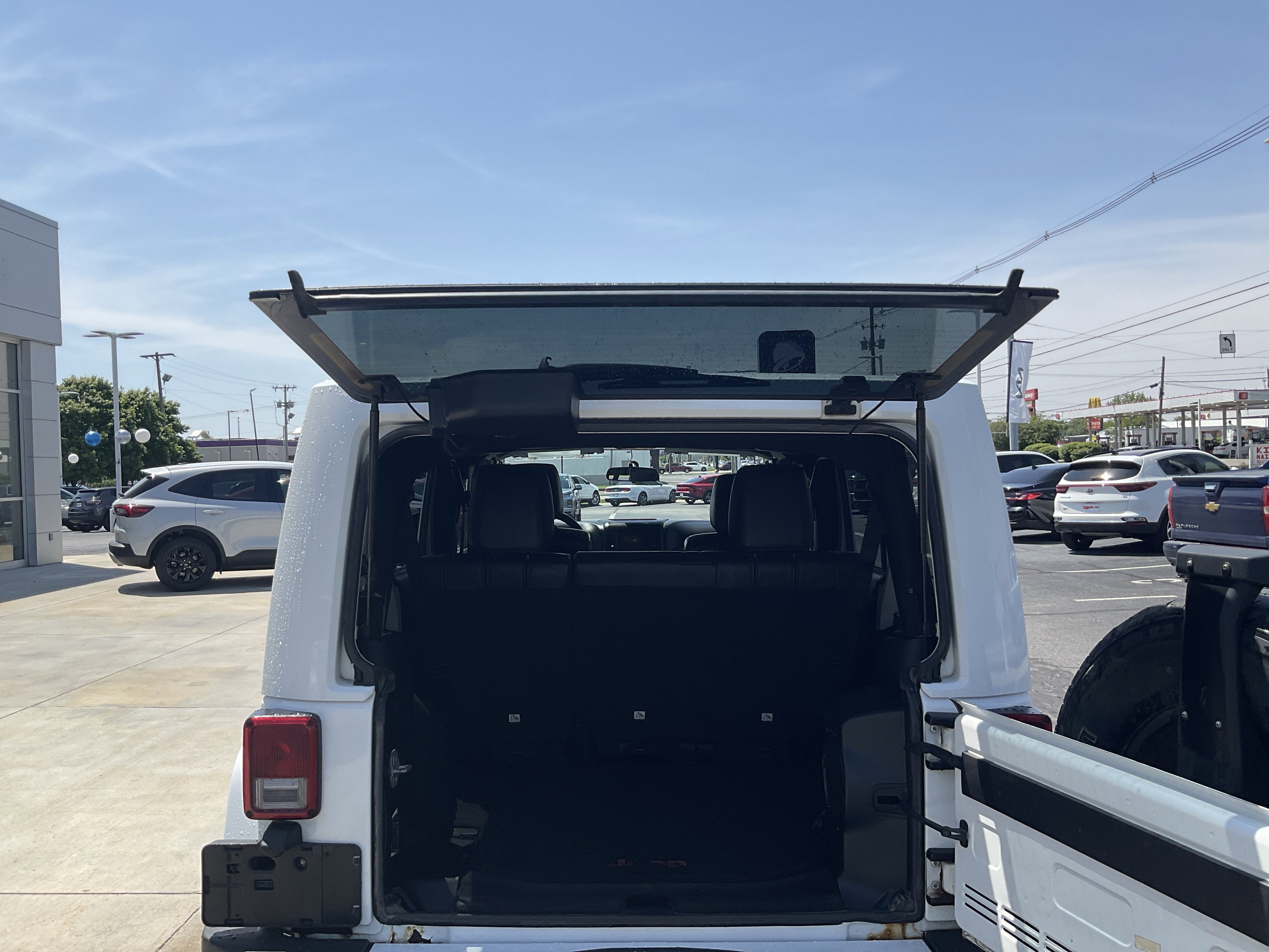 2012 Jeep Wrangler Unlimited Sahara