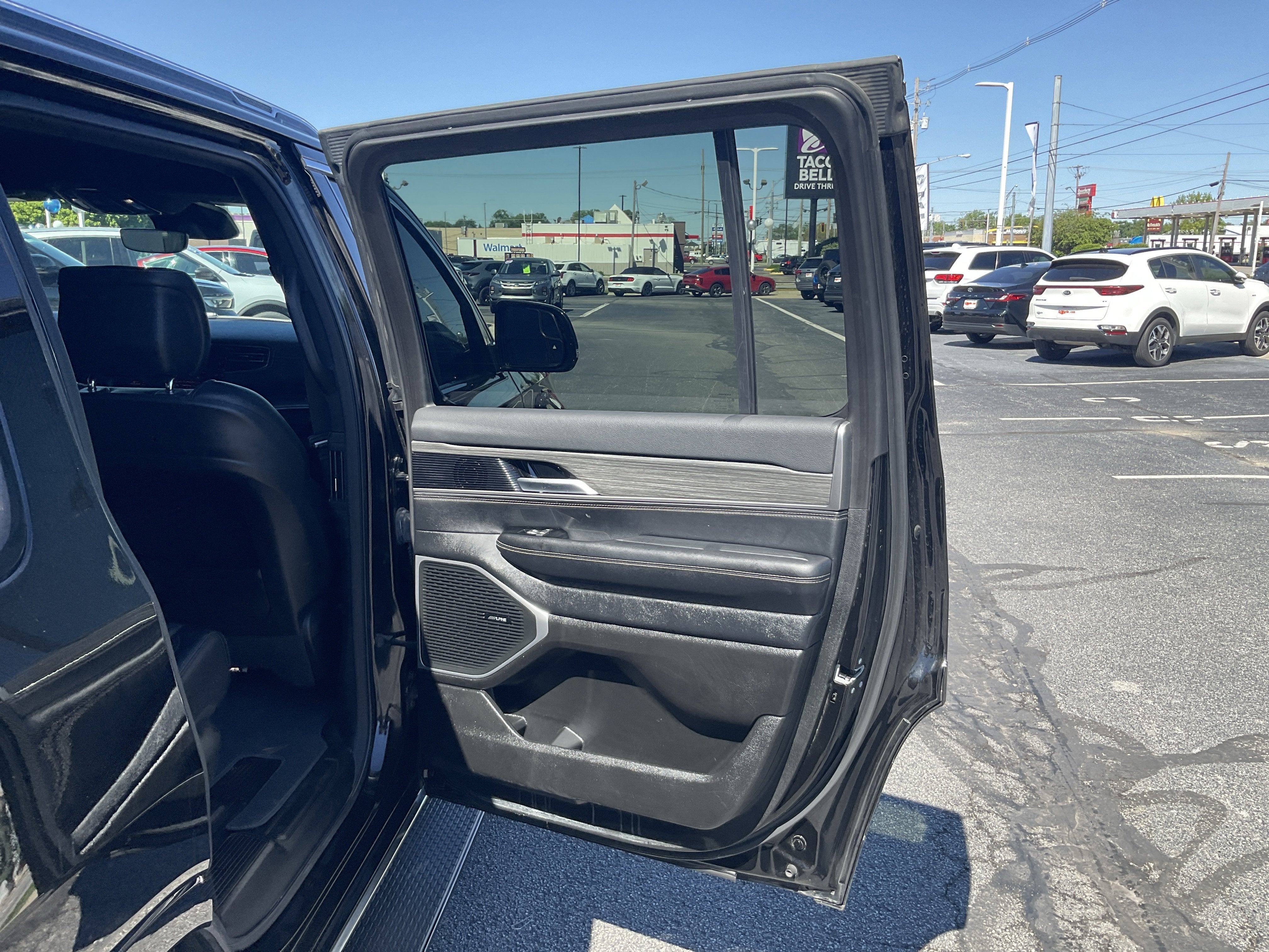 2024 Jeep Wagoneer Series III