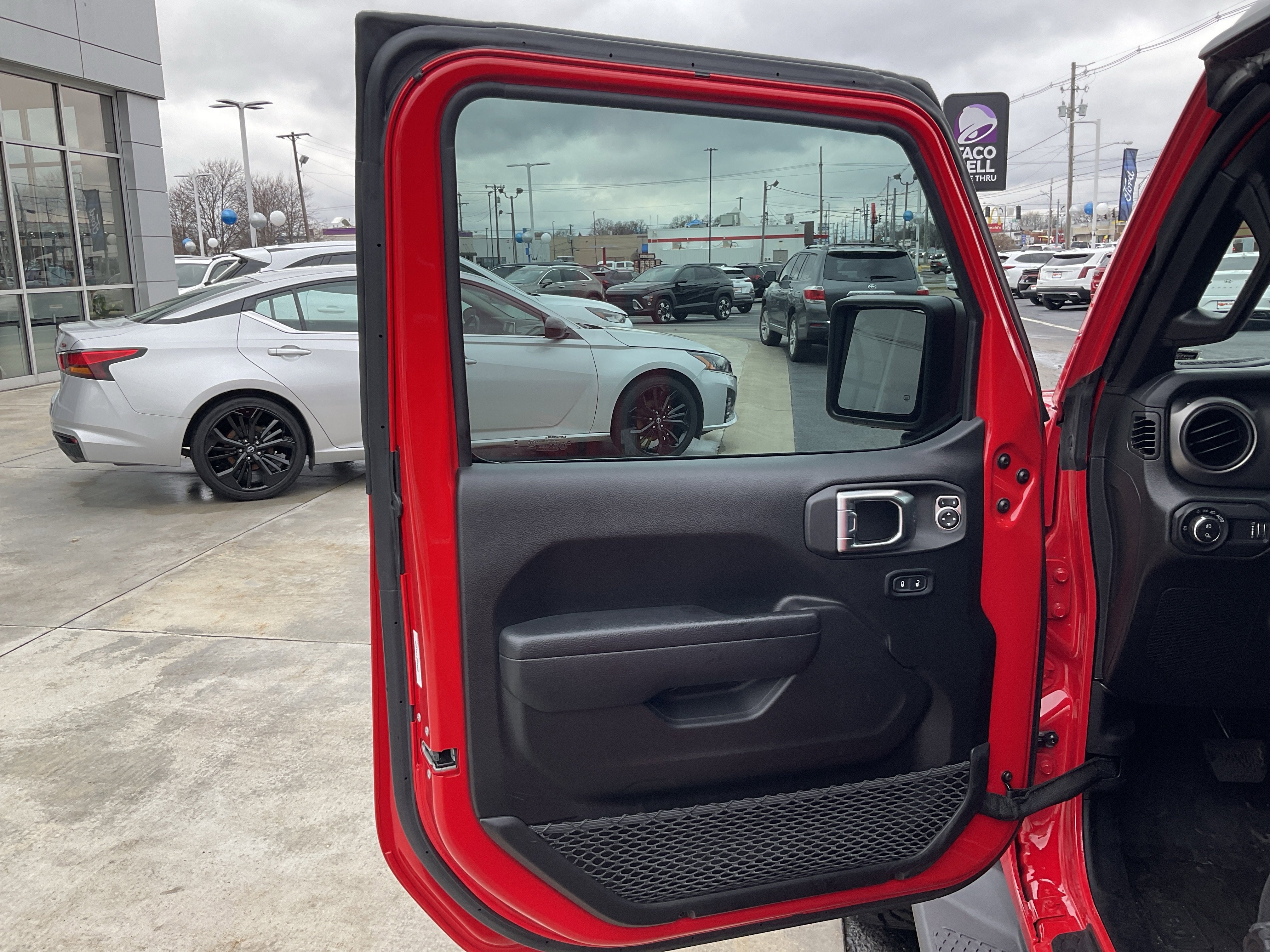 2023 Jeep Gladiator Sport