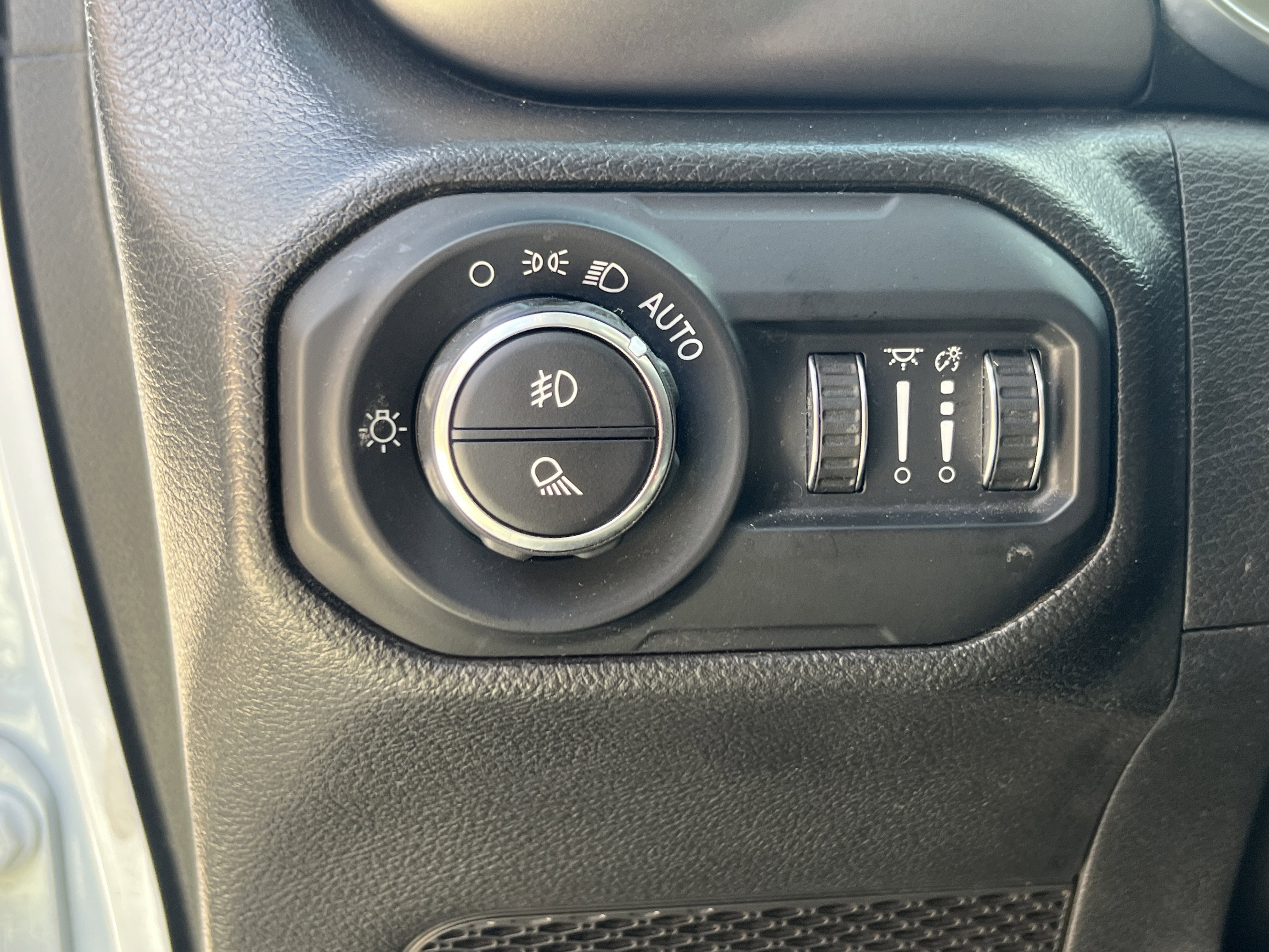 2022 Jeep Gladiator Willys