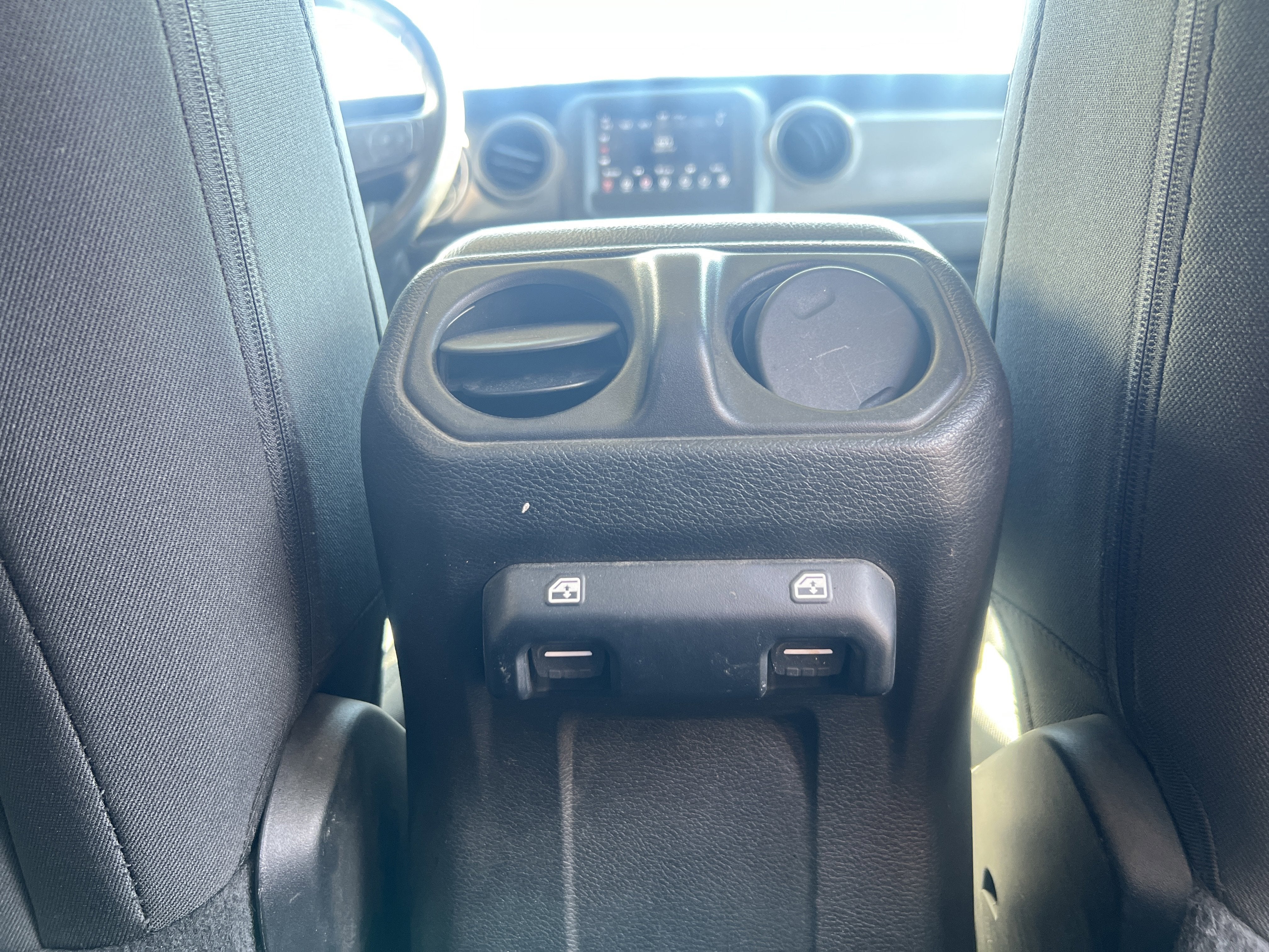 2022 Jeep Gladiator Willys