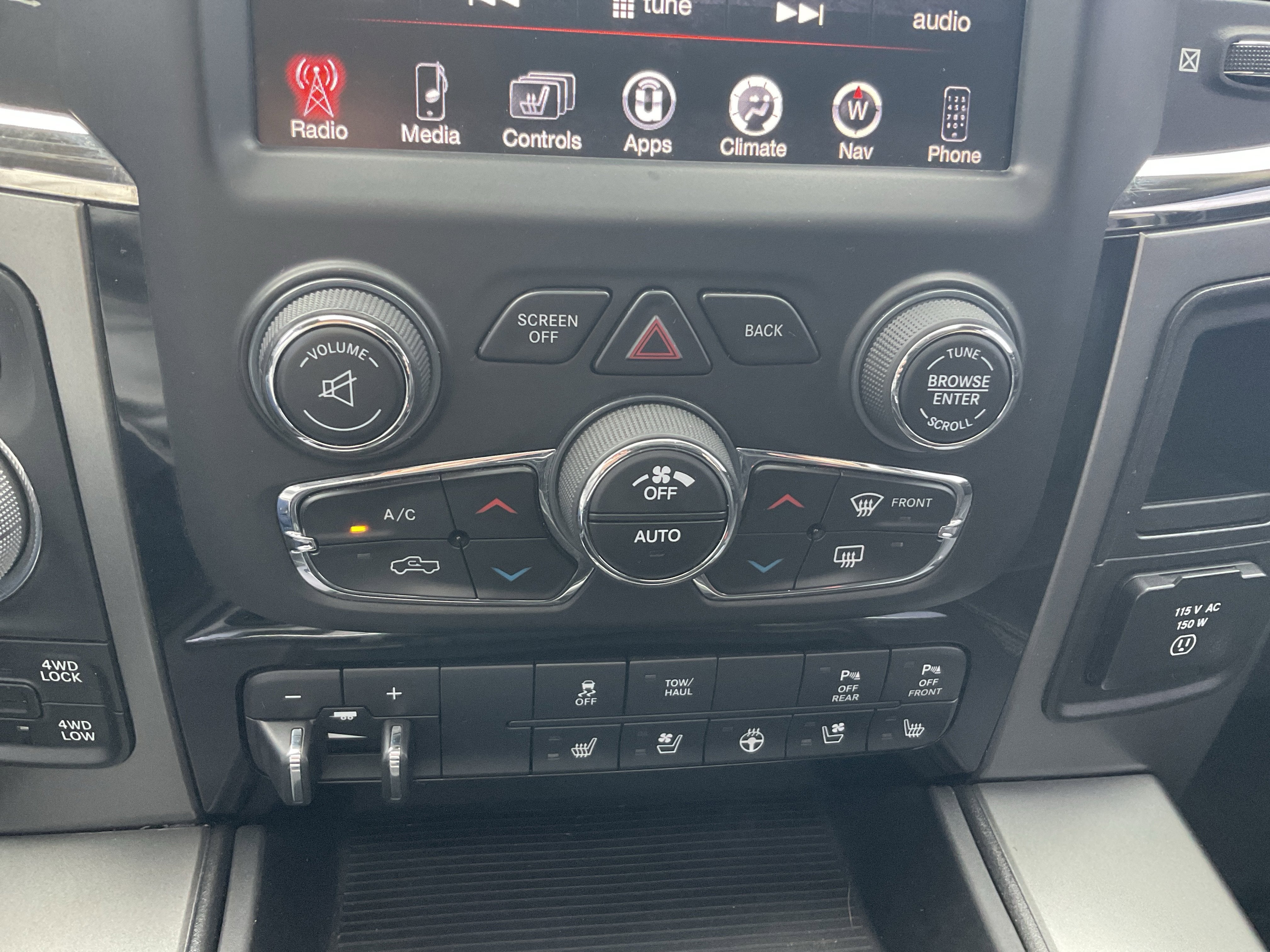 2015 RAM 1500 Sport