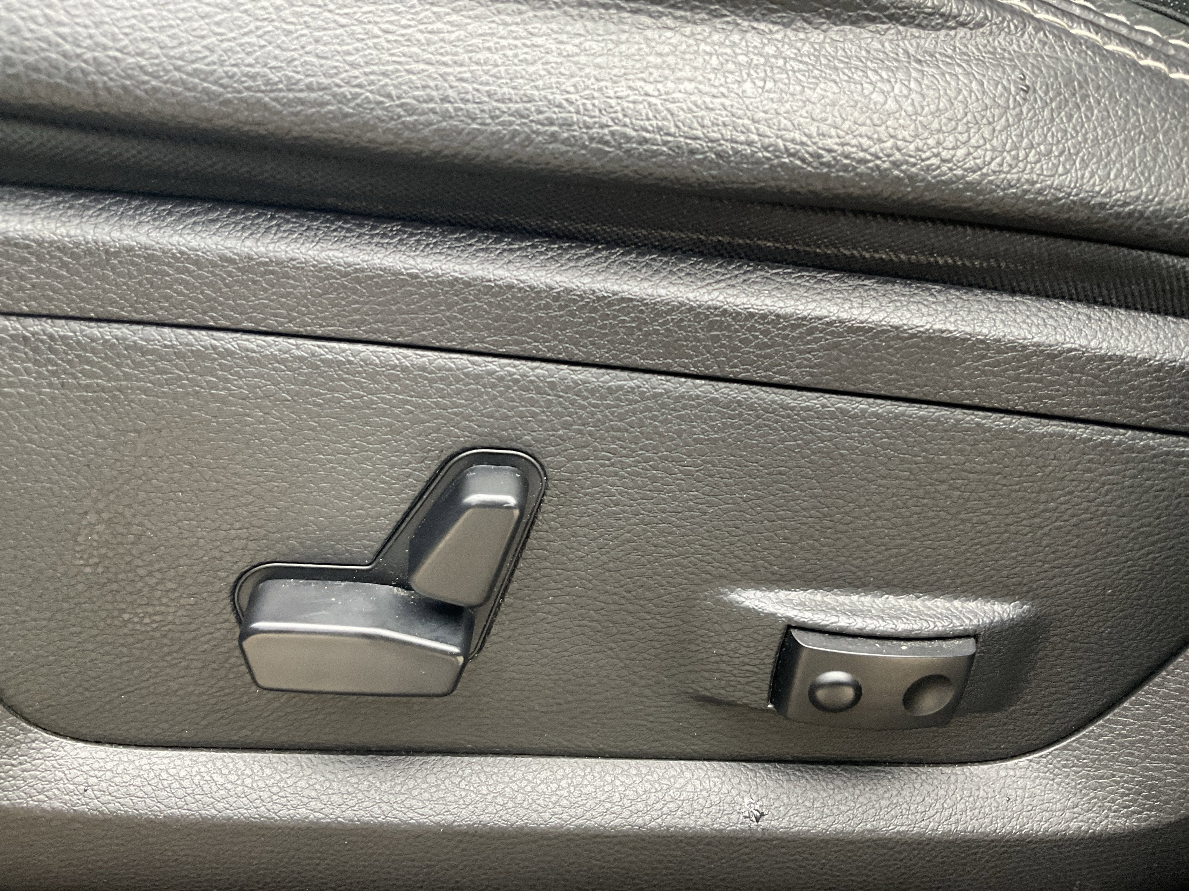 2015 RAM 1500 Sport