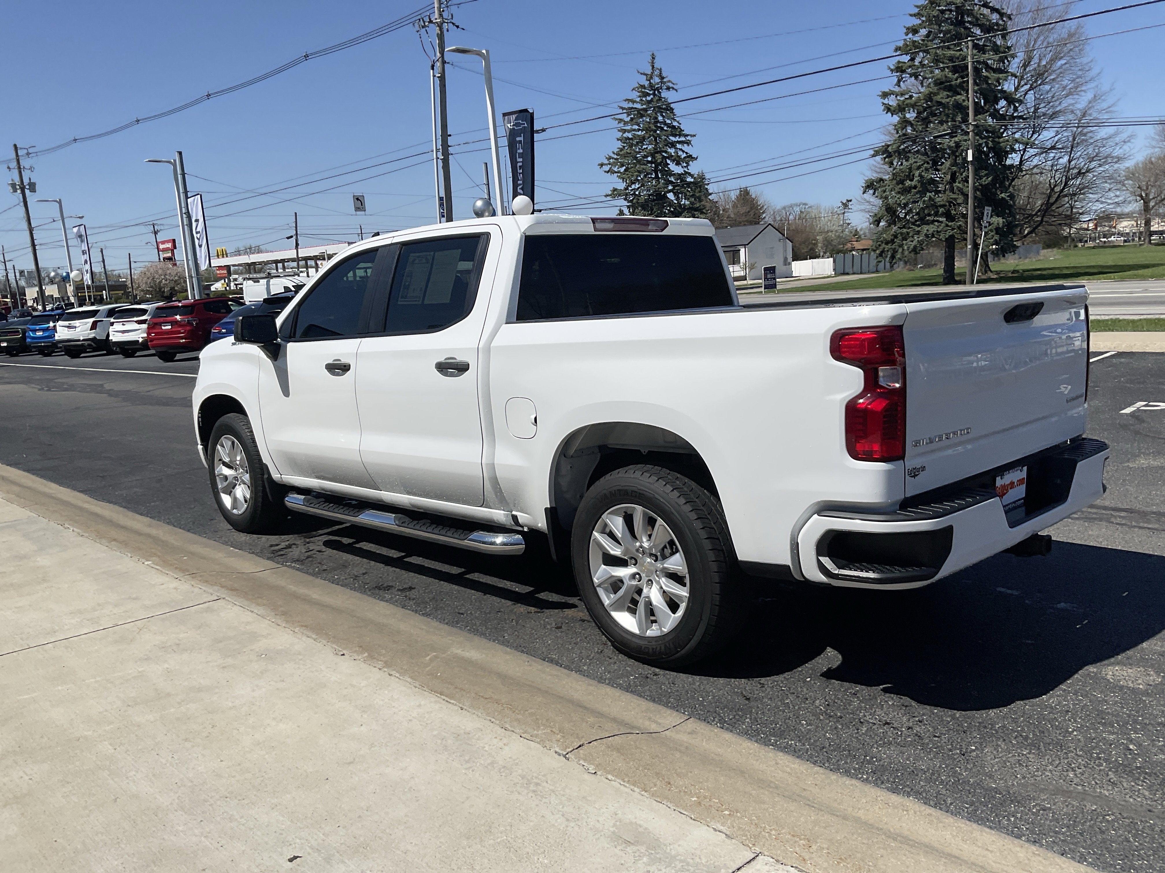 2022 Chevrolet Silverado 1500 Custom