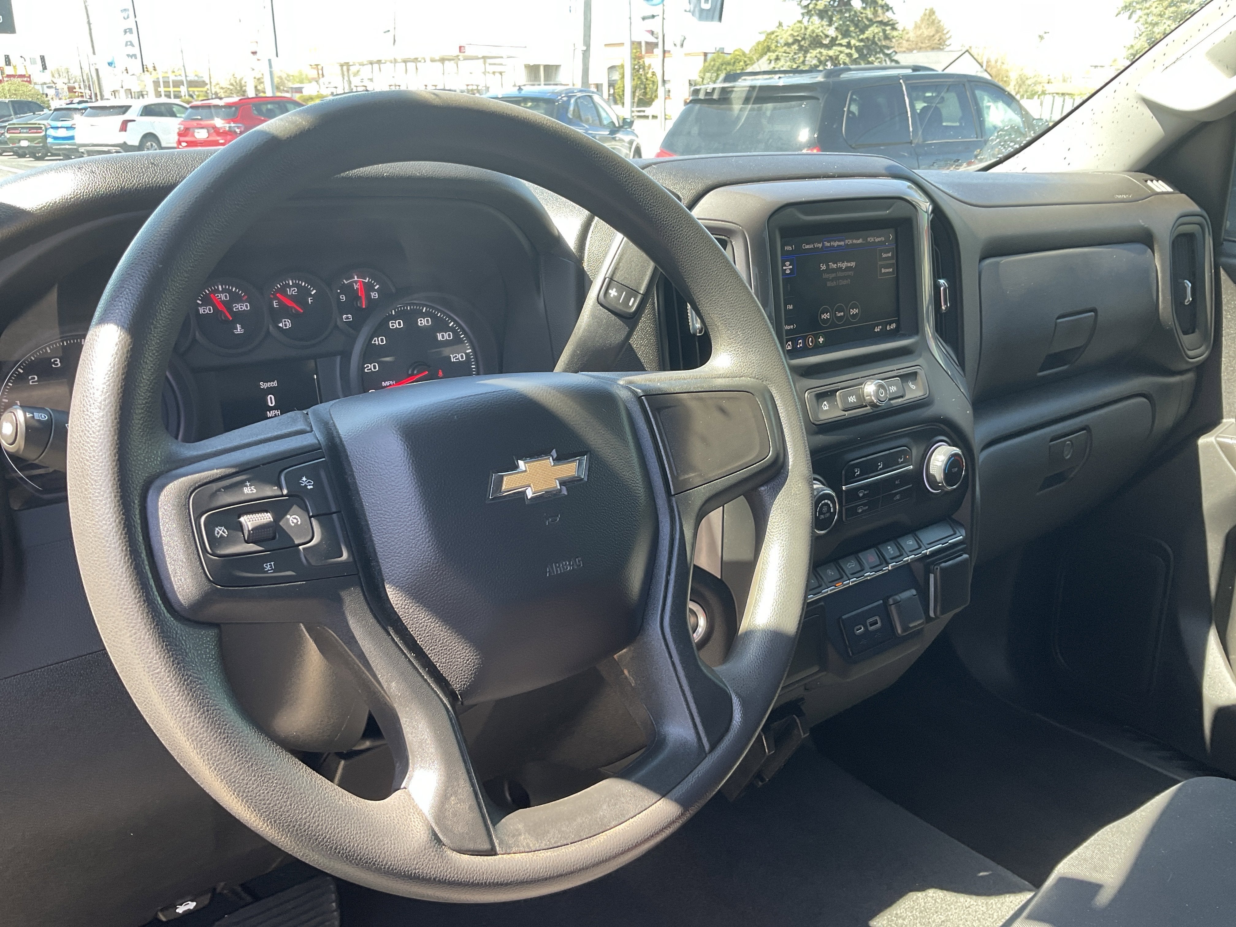 2022 Chevrolet Silverado 1500 Custom