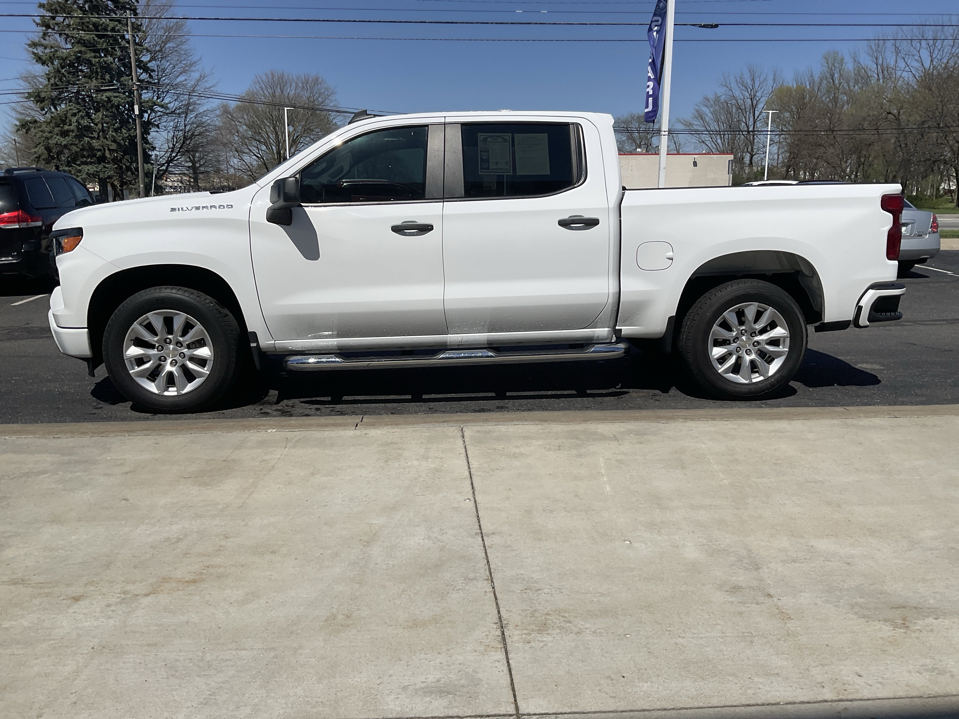 2022 Chevrolet Silverado 1500 Custom