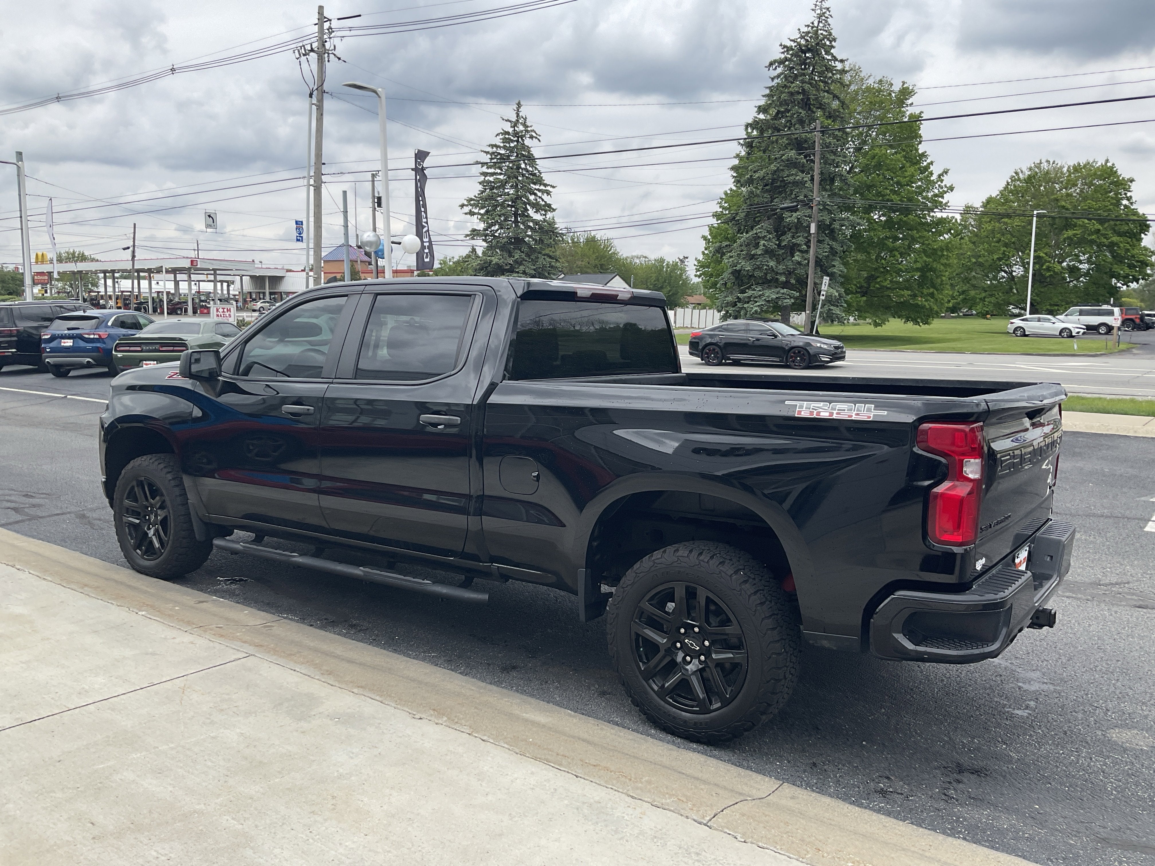 2021 Chevrolet Silverado 1500 Custom Trail Boss