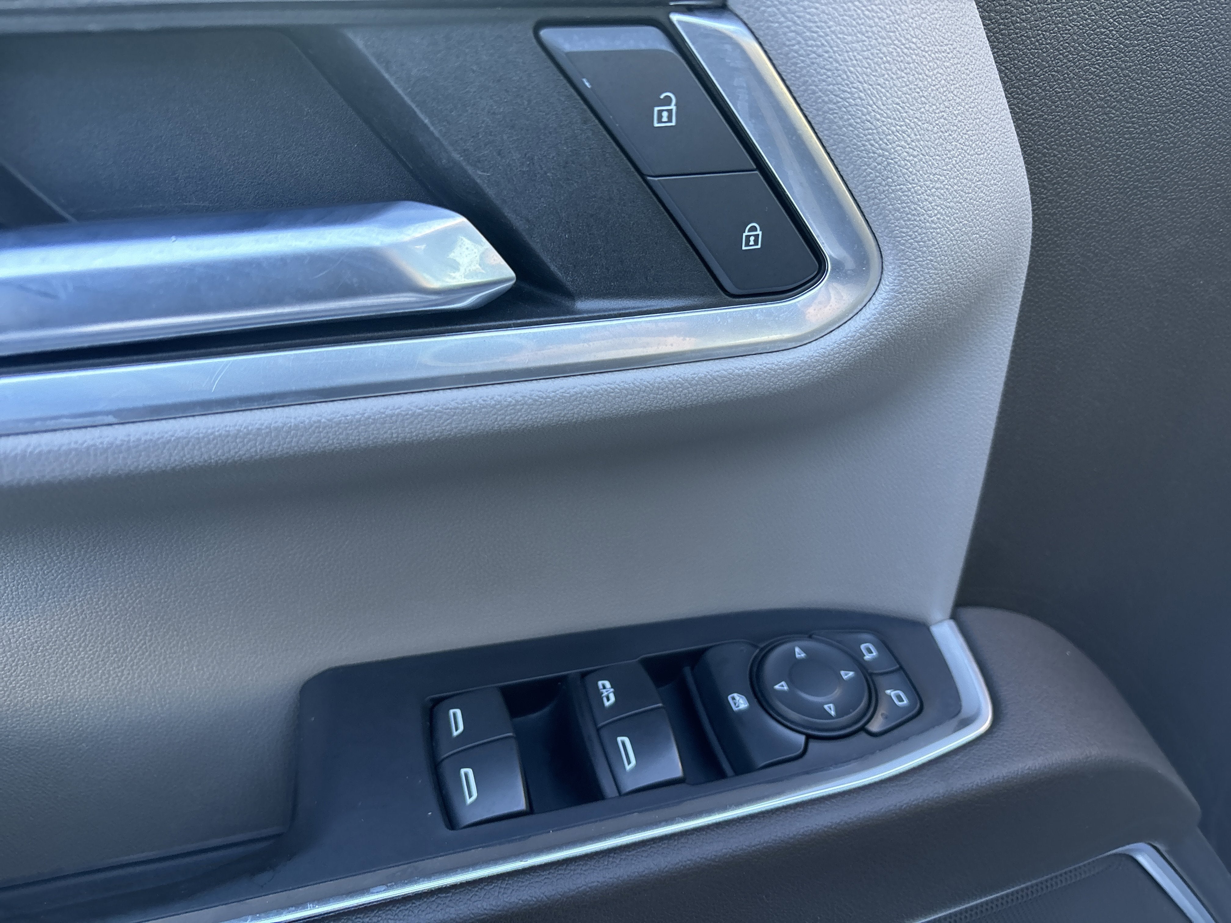 2022 Chevrolet Silverado 1500 LT Texas Edition