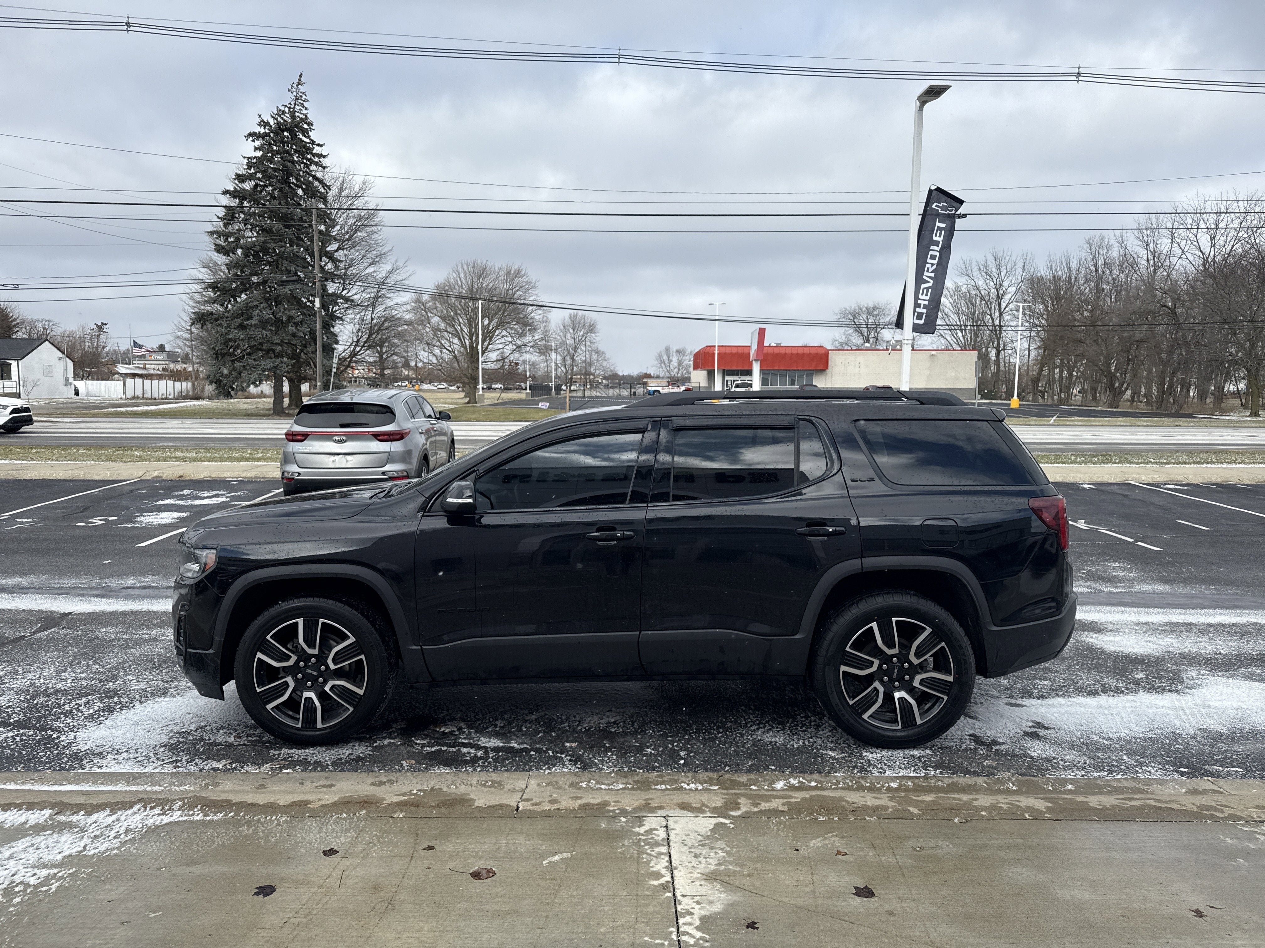 2021 GMC Acadia SLE