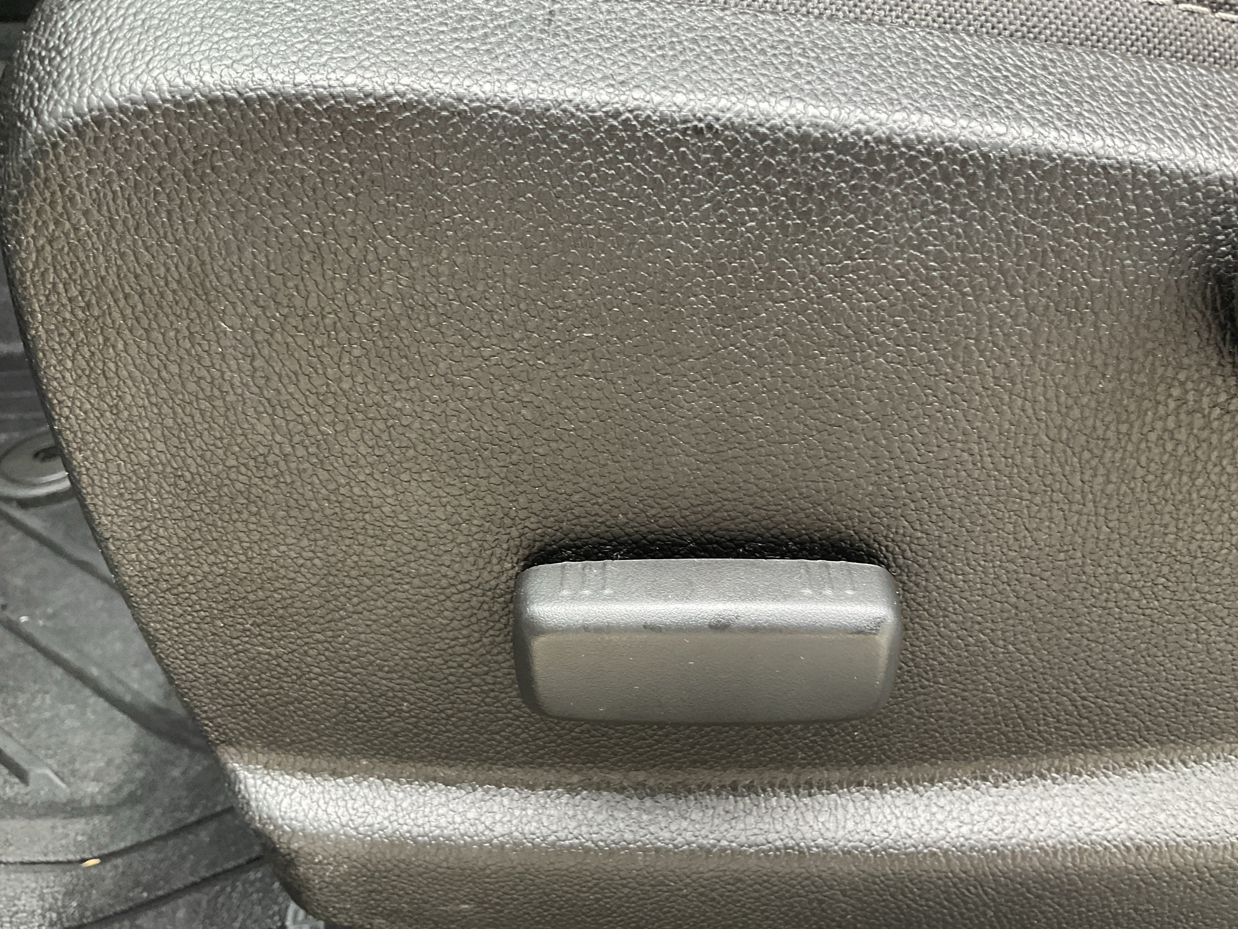 2020 GMC Canyon SLE1