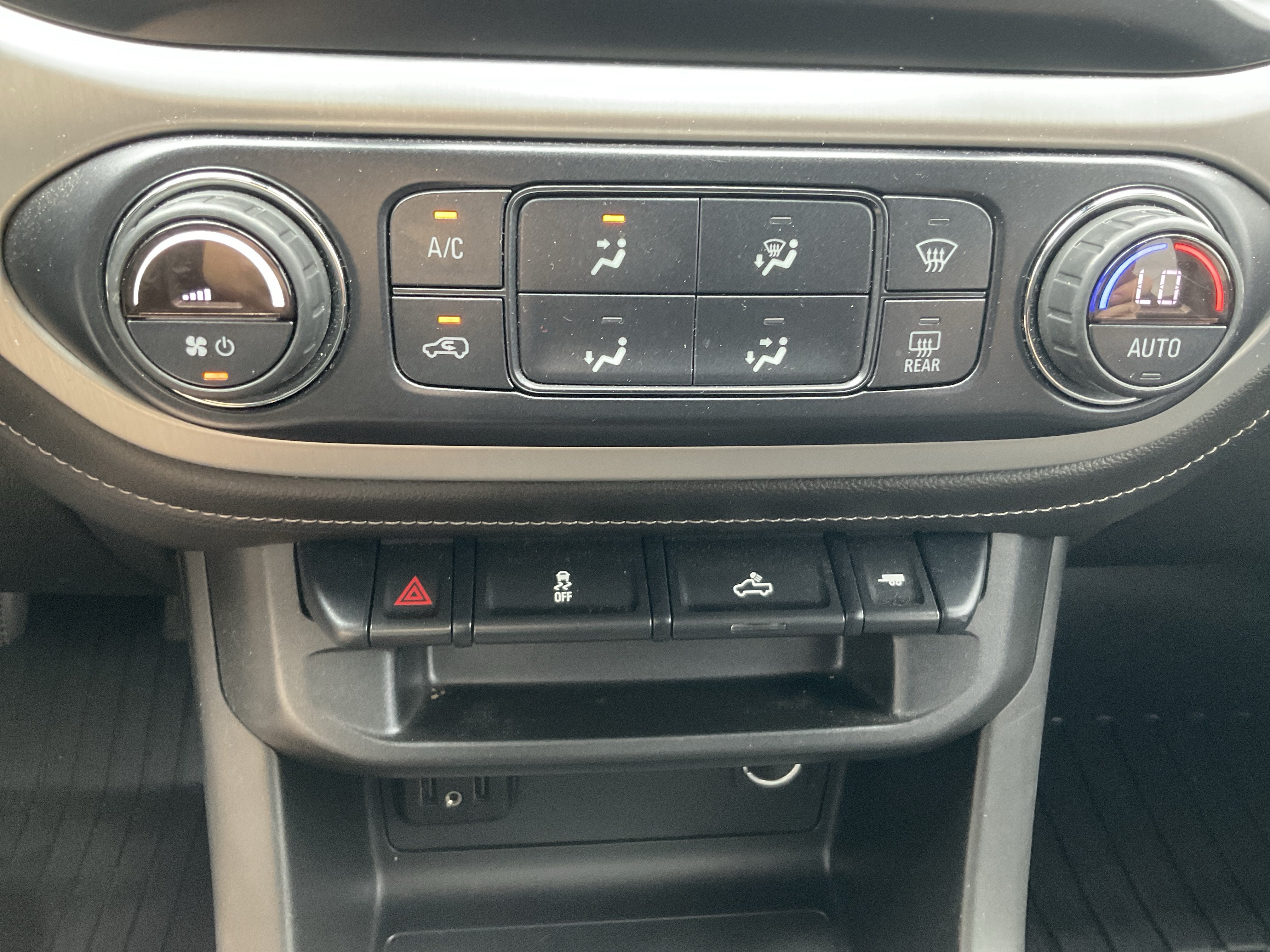 2020 GMC Canyon SLE1