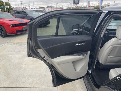 2022 Cadillac XT4 Premium Luxury