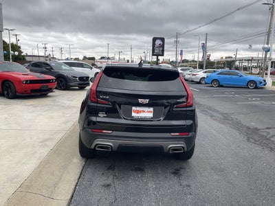 2022 Cadillac XT4 Premium Luxury