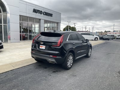 2022 Cadillac XT4 Premium Luxury