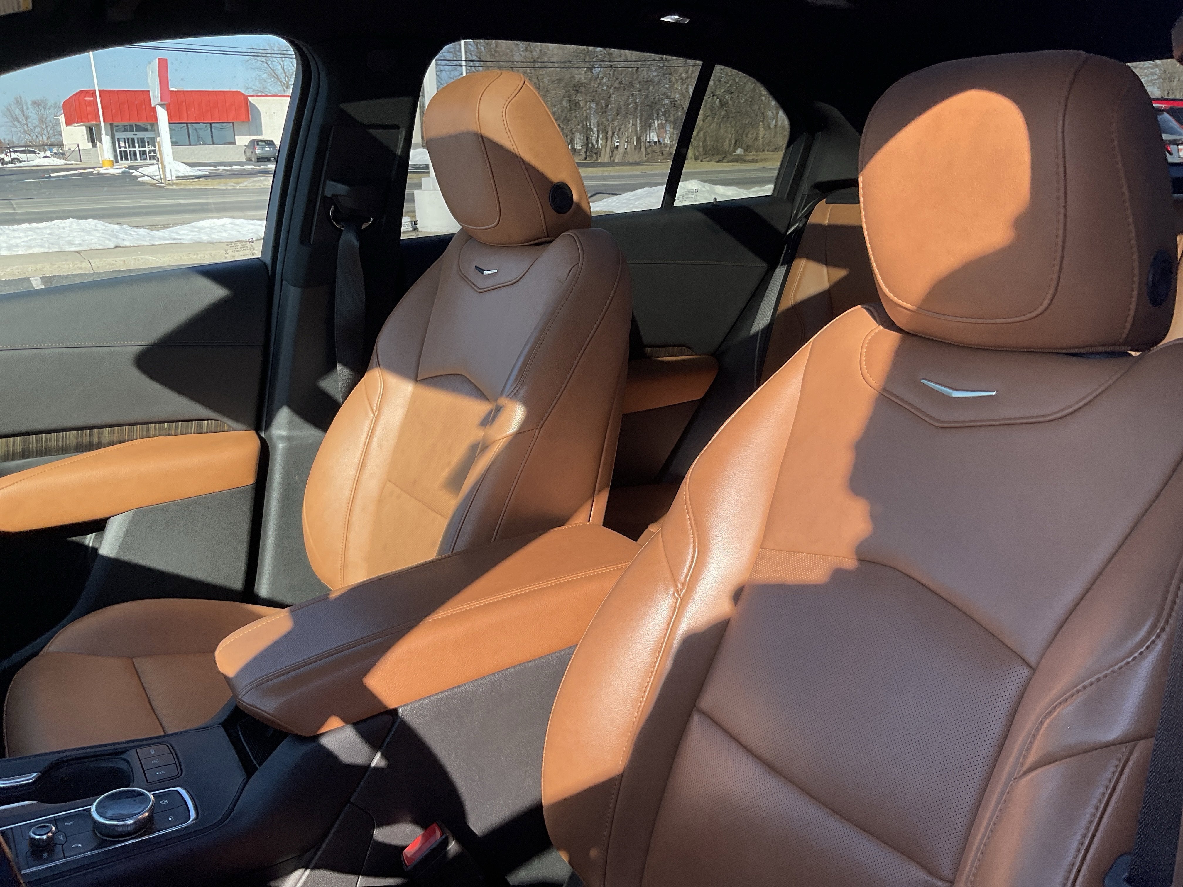 2020 Cadillac XT4 Premium Luxury