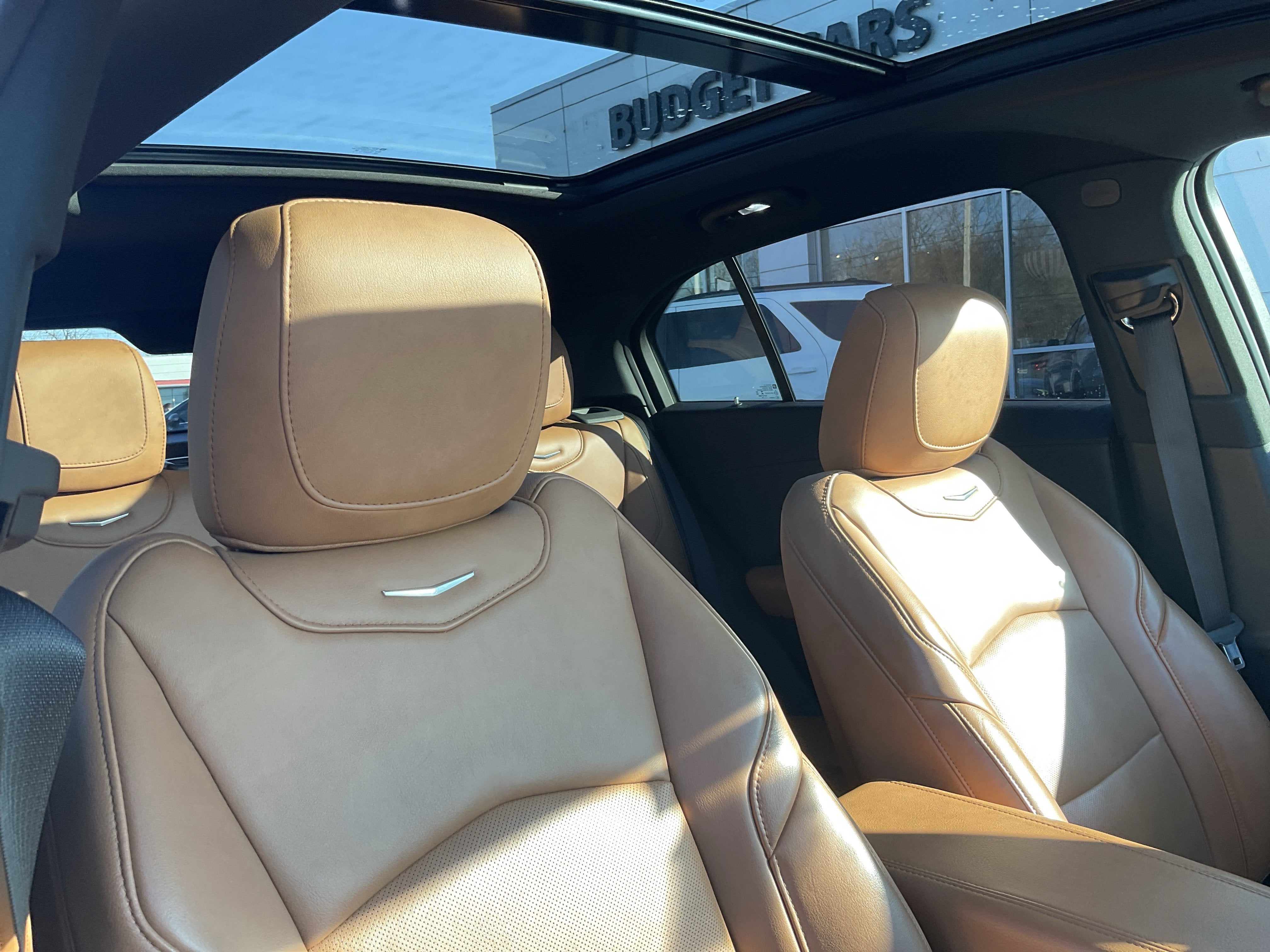 2020 Cadillac XT4 Premium Luxury