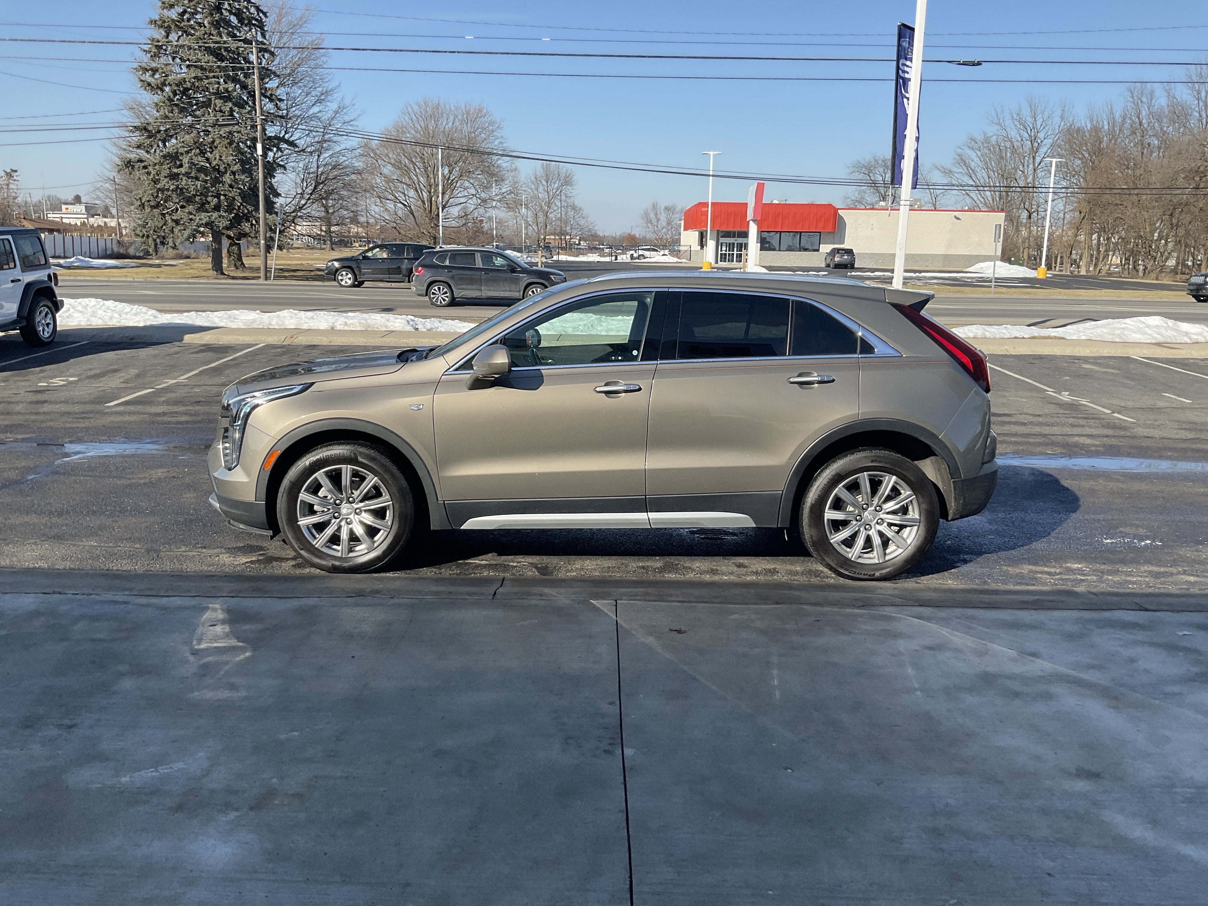 2020 Cadillac XT4 Premium Luxury