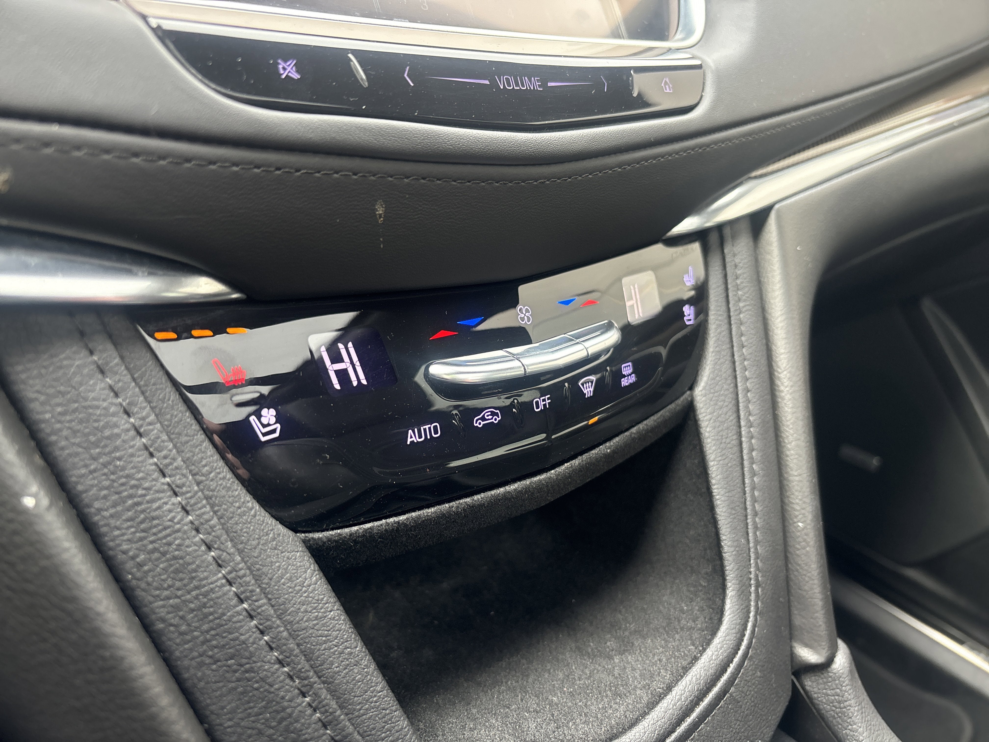 2019 Cadillac XT5 Platinum