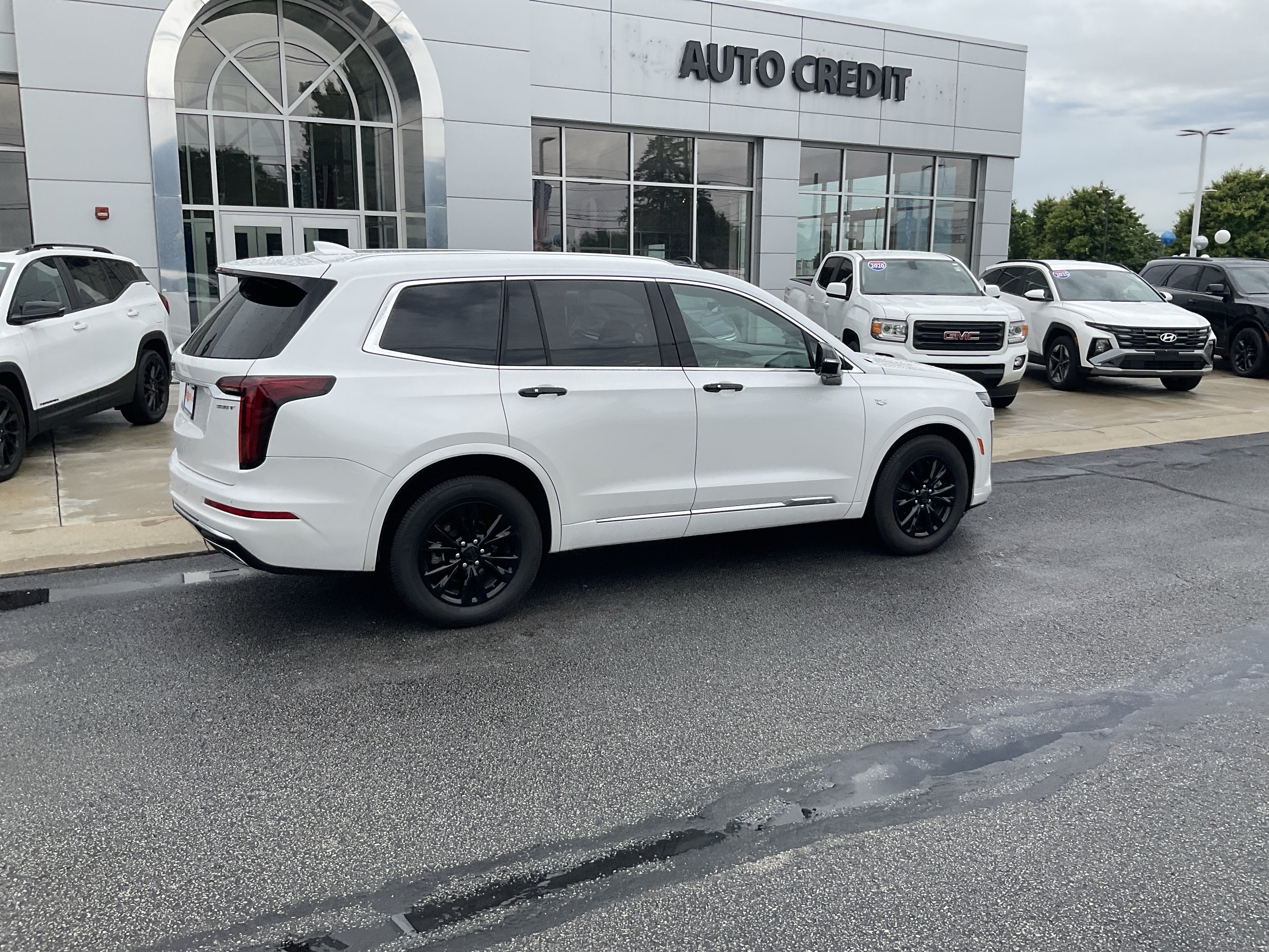 2024 Cadillac XT6 Luxury