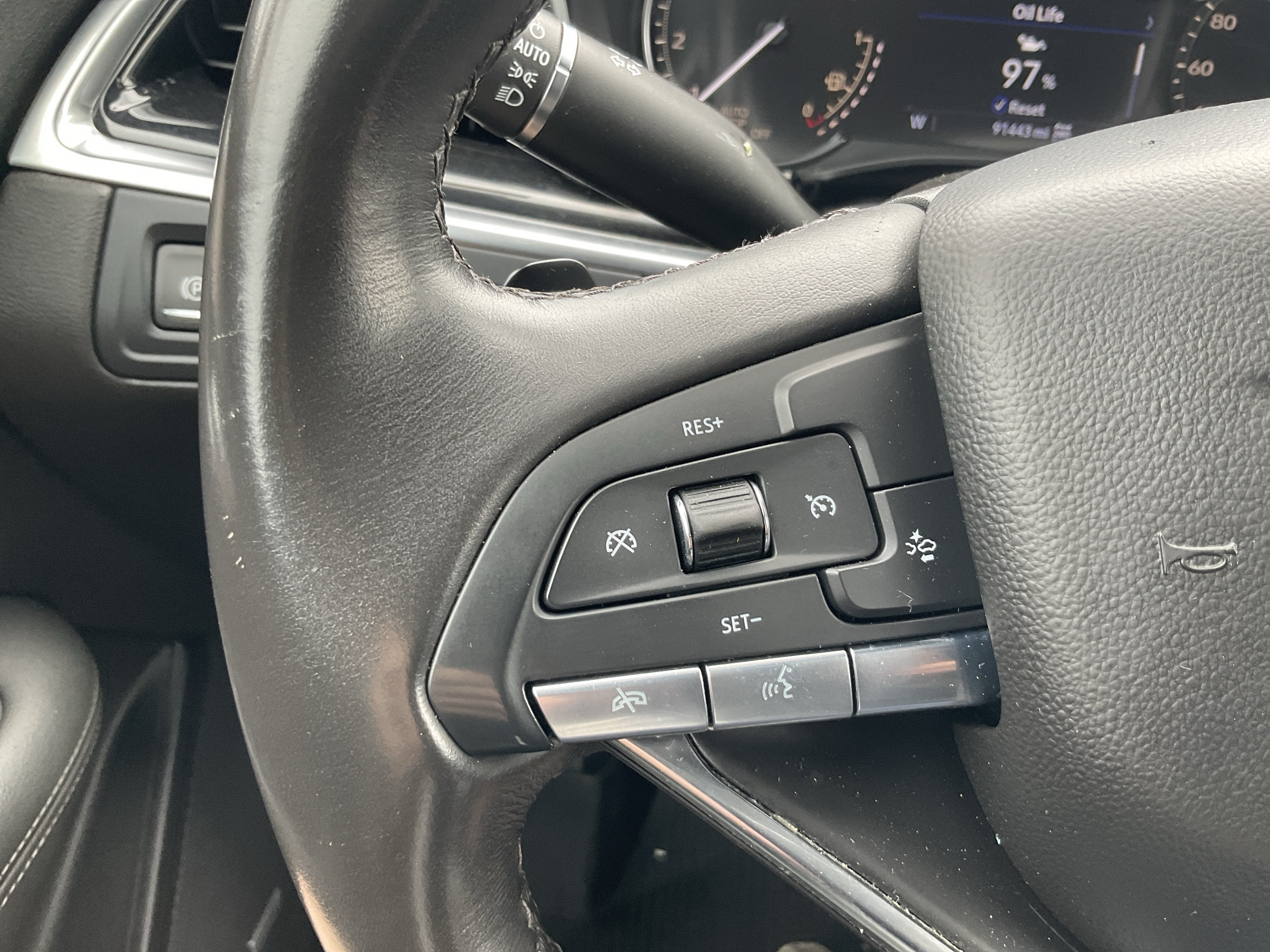 2024 Cadillac XT6 Luxury