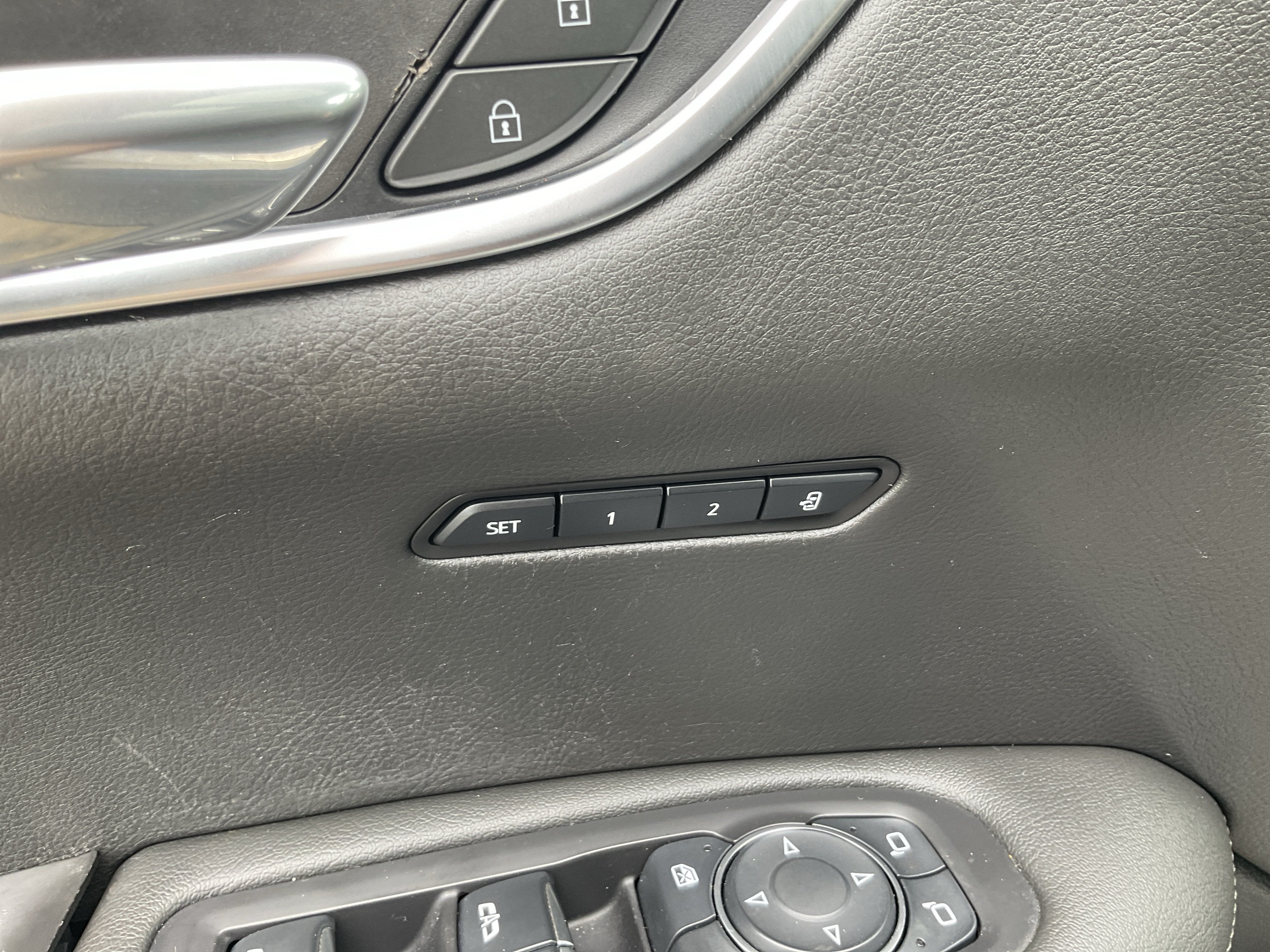 2024 Cadillac XT6 Luxury