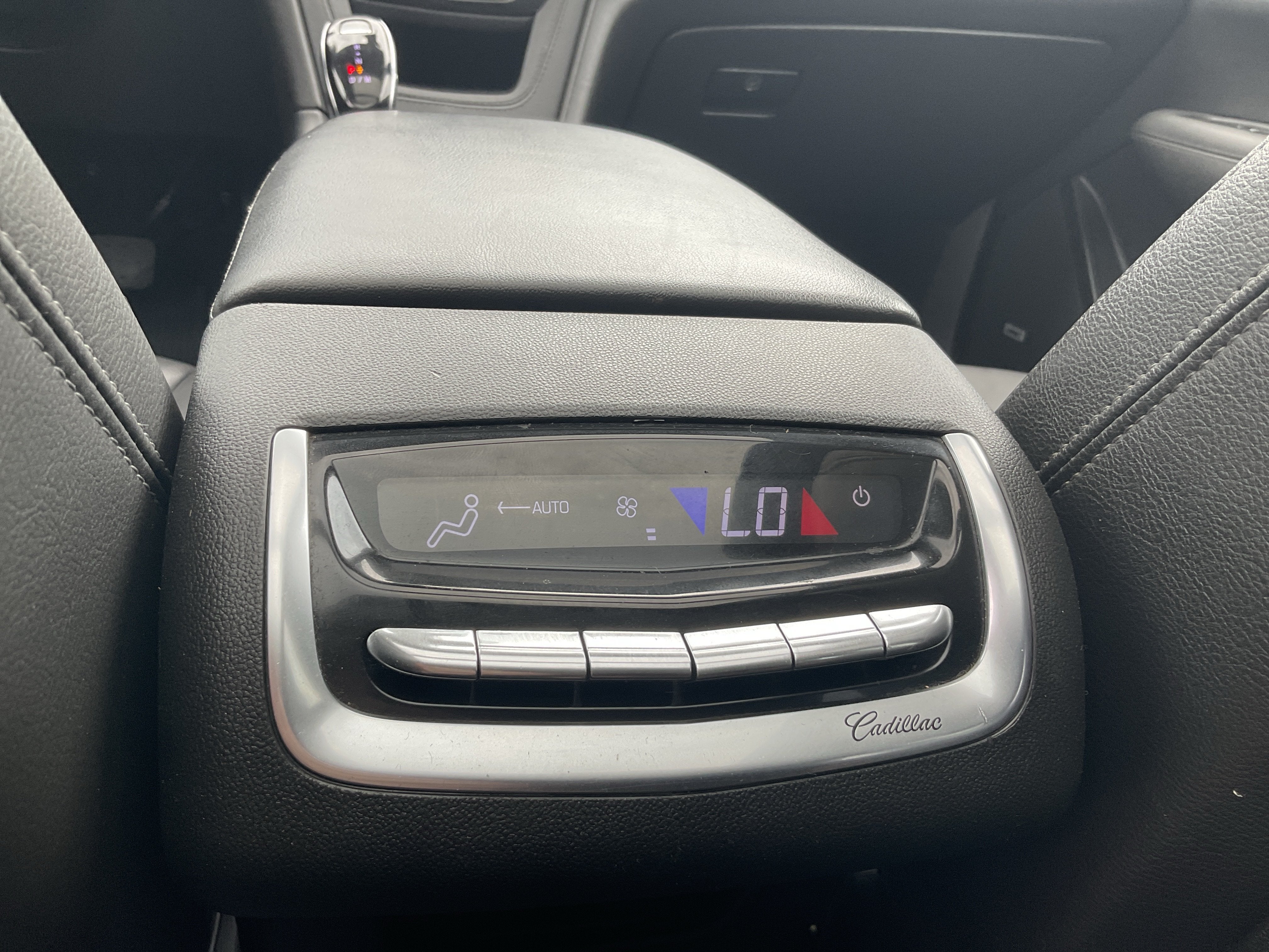 2024 Cadillac XT6 Luxury