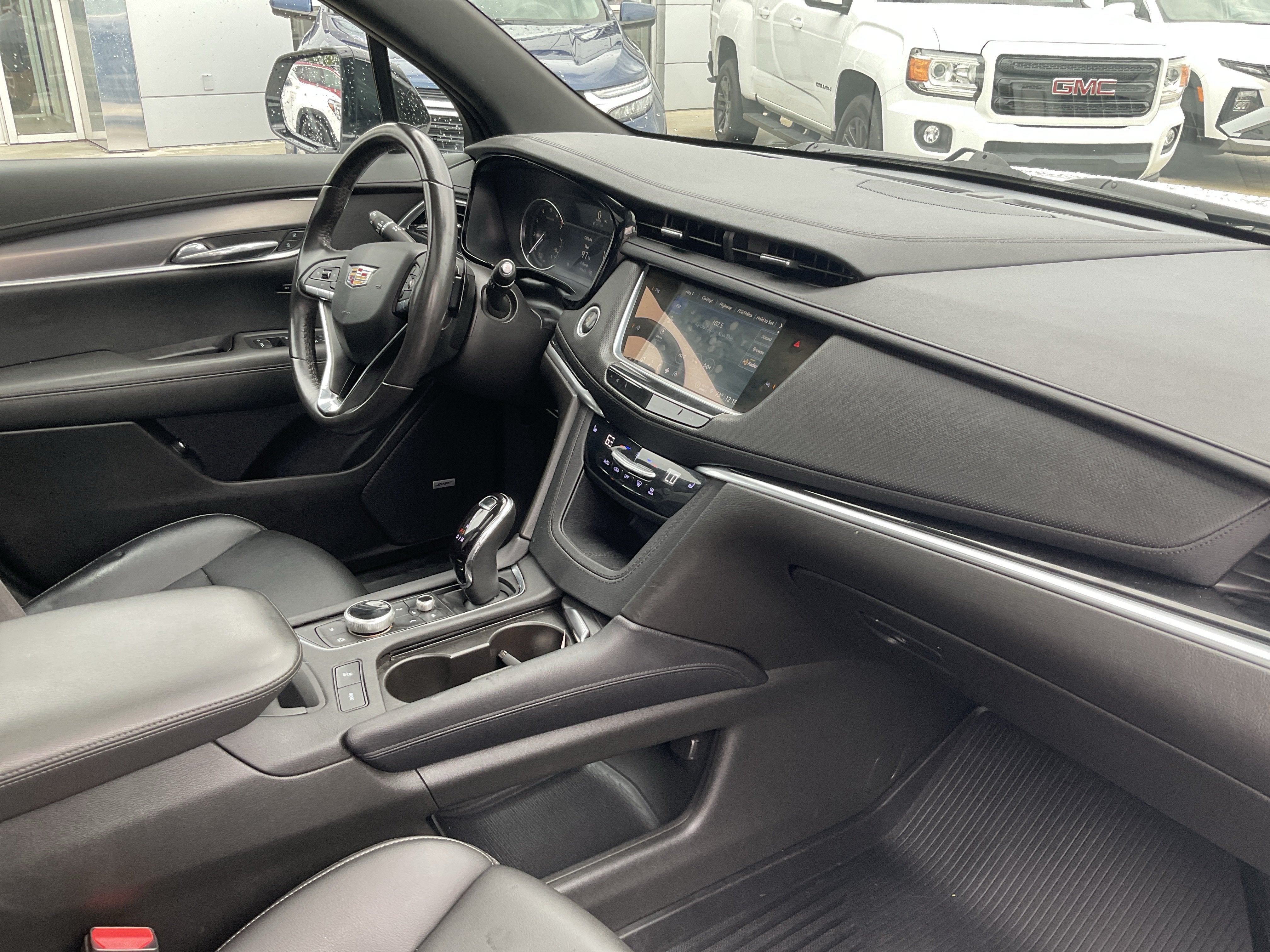 2024 Cadillac XT6 Luxury