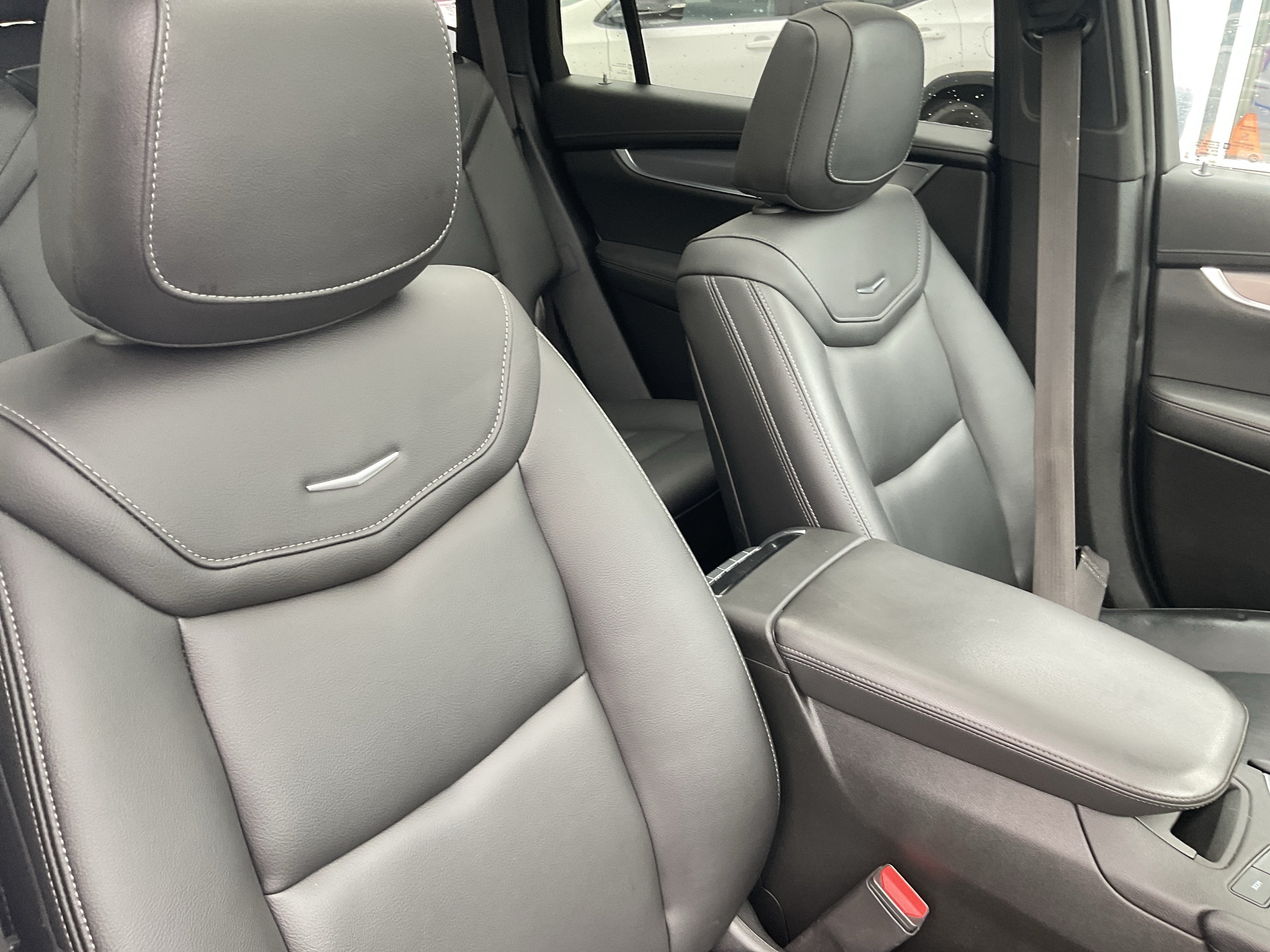 2024 Cadillac XT6 Luxury