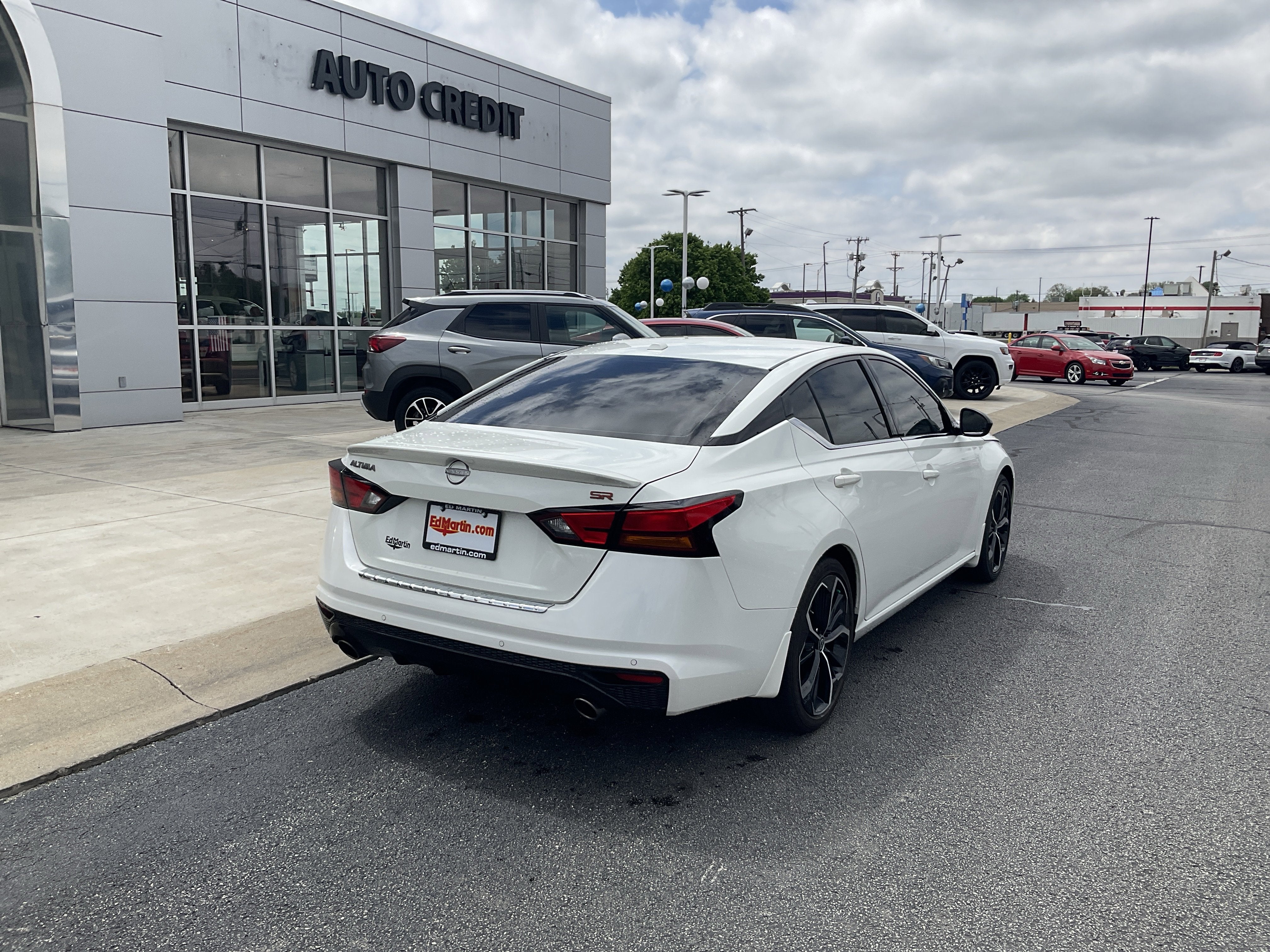 2023 Nissan Altima 2.5 SR