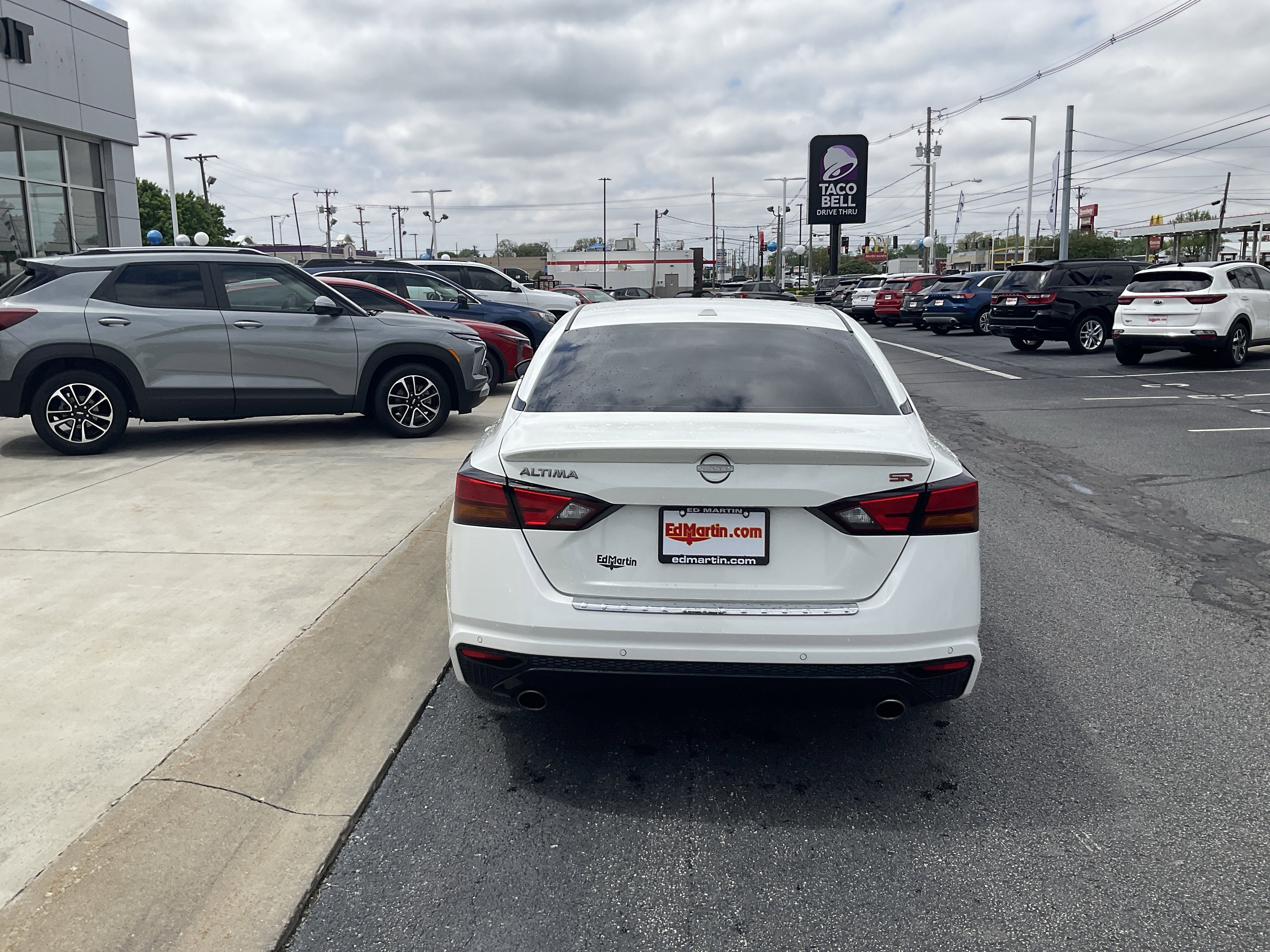 2023 Nissan Altima 2.5 SR