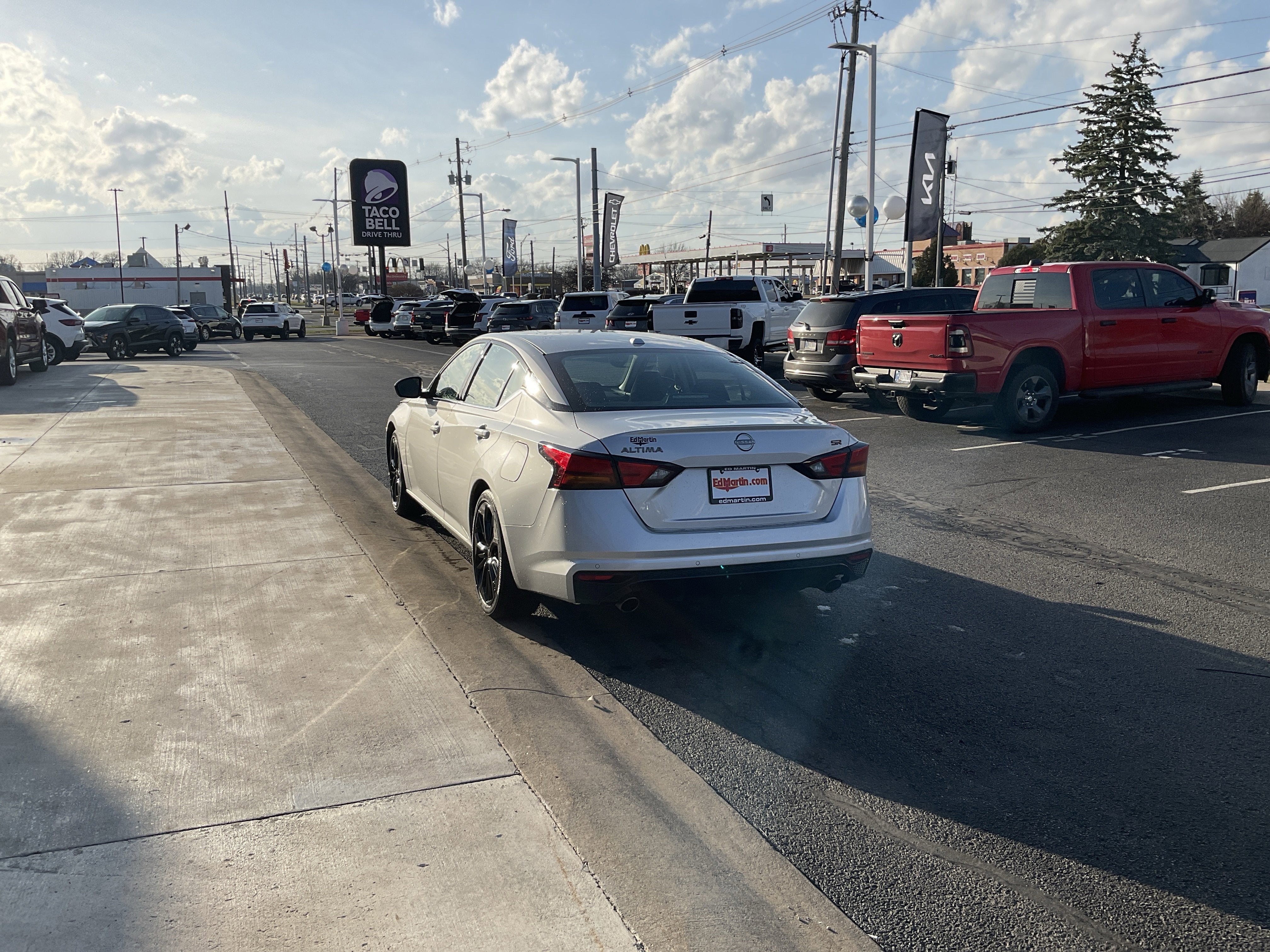 2024 Nissan Altima 2.5 SR