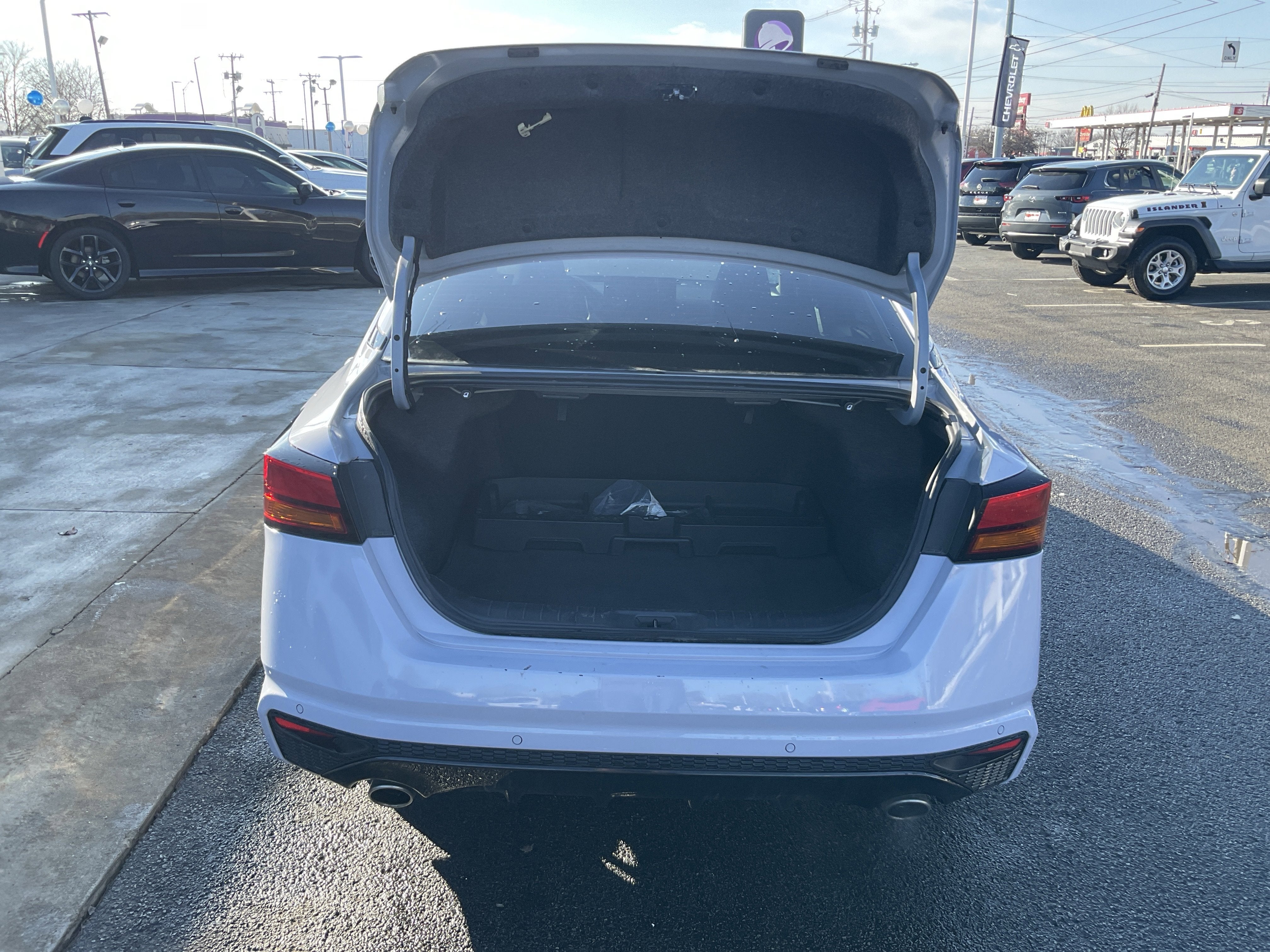 2025 Nissan Altima 2.5 SR