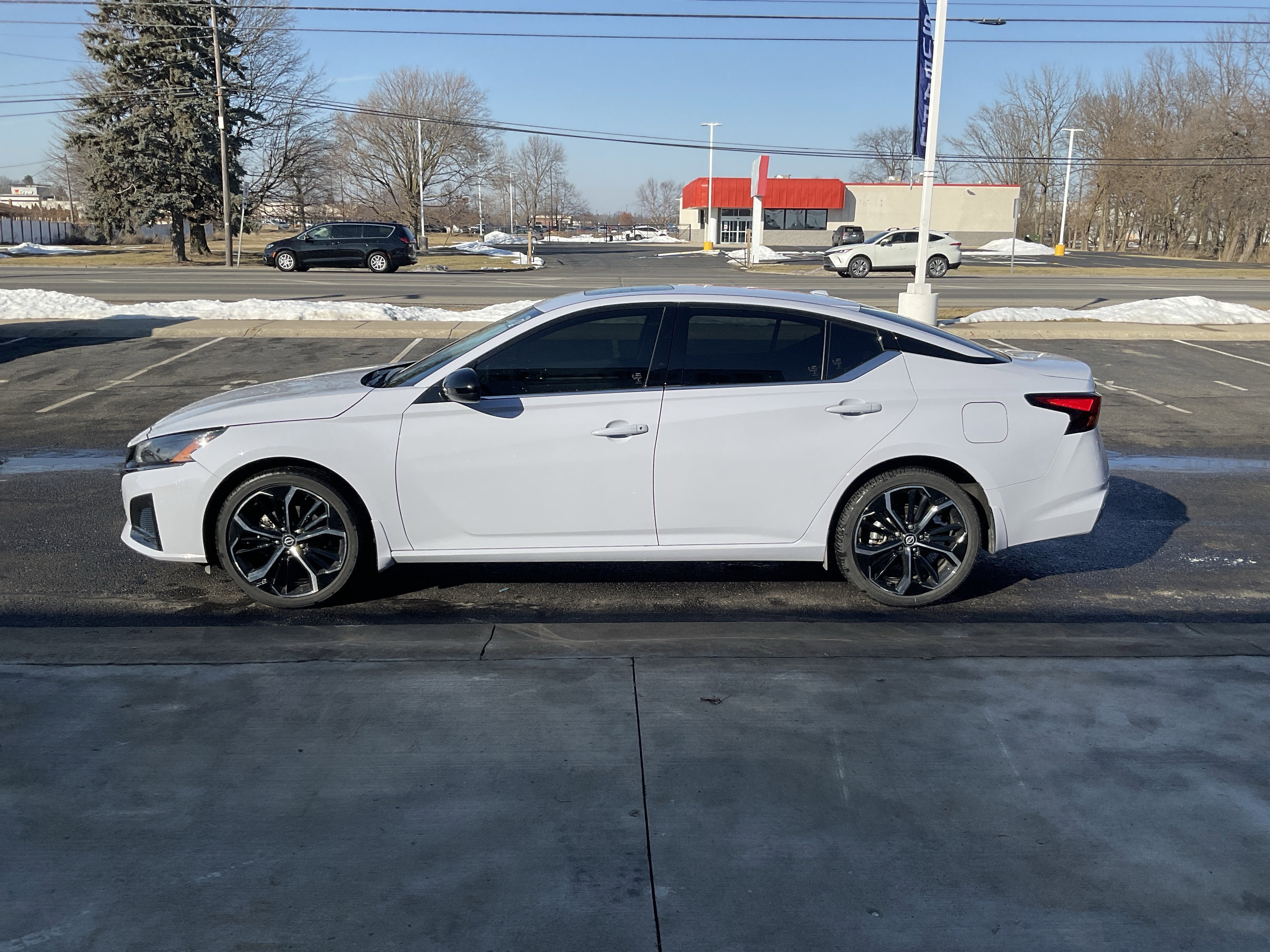 2025 Nissan Altima 2.5 SR