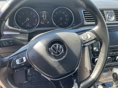 2017 Volkswagen Passat 1.8T SE