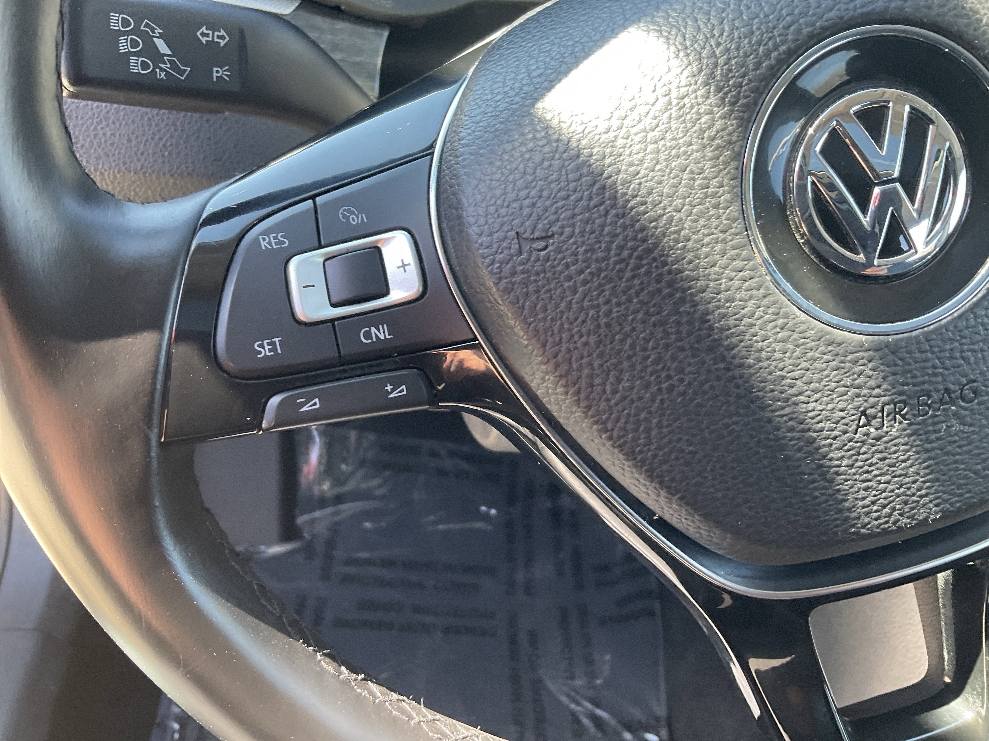 2017 Volkswagen Passat 1.8T SE