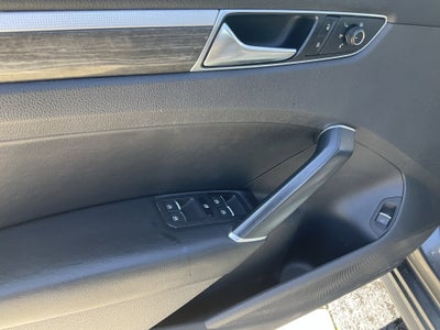 2017 Volkswagen Passat 1.8T SE