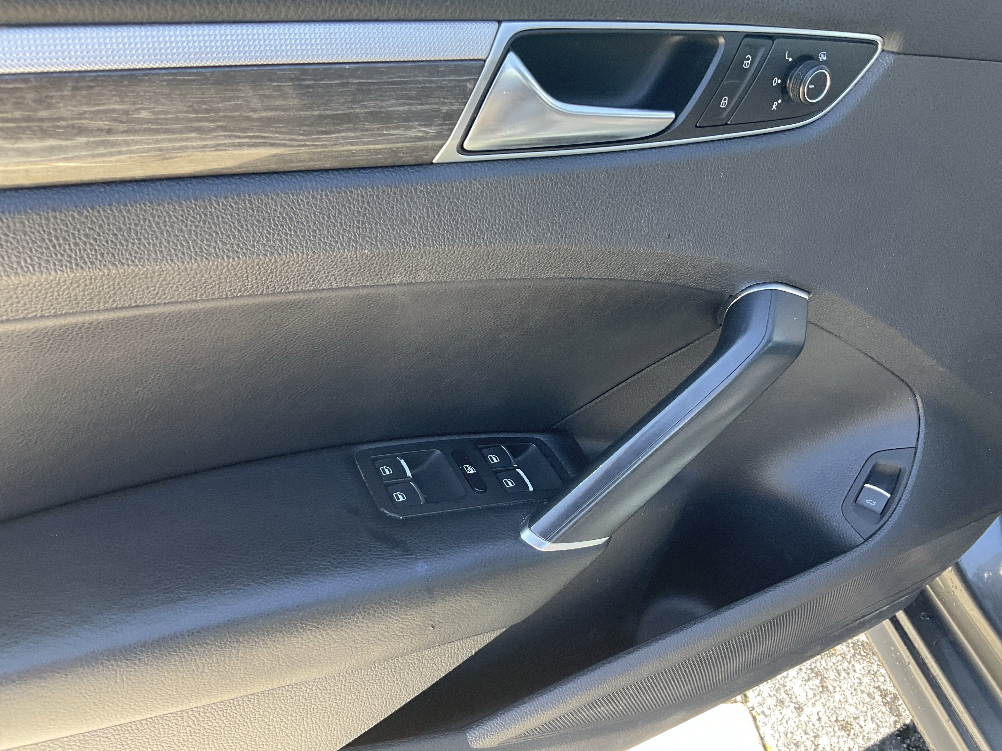 2017 Volkswagen Passat 1.8T SE