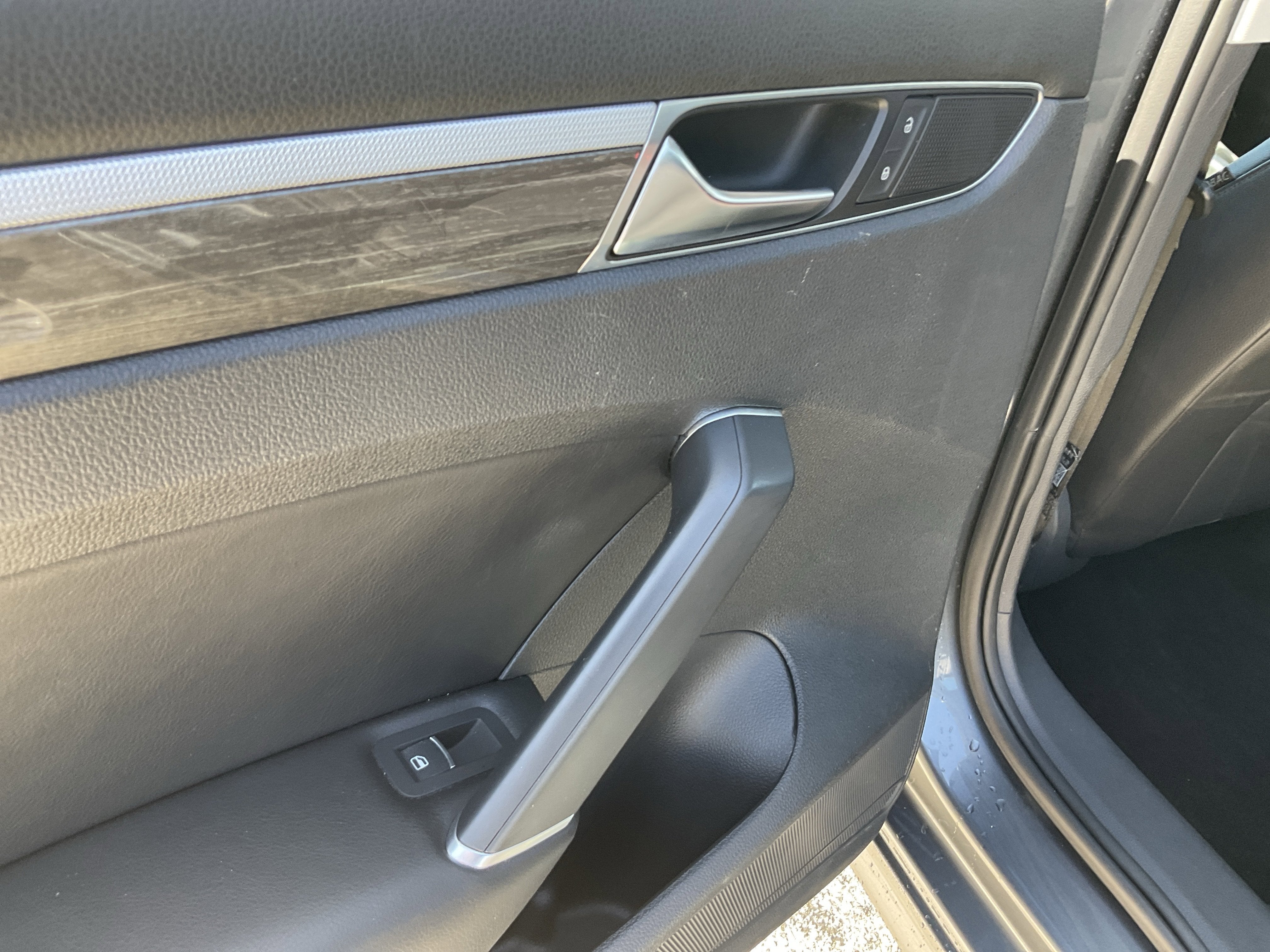 2017 Volkswagen Passat 1.8T SE