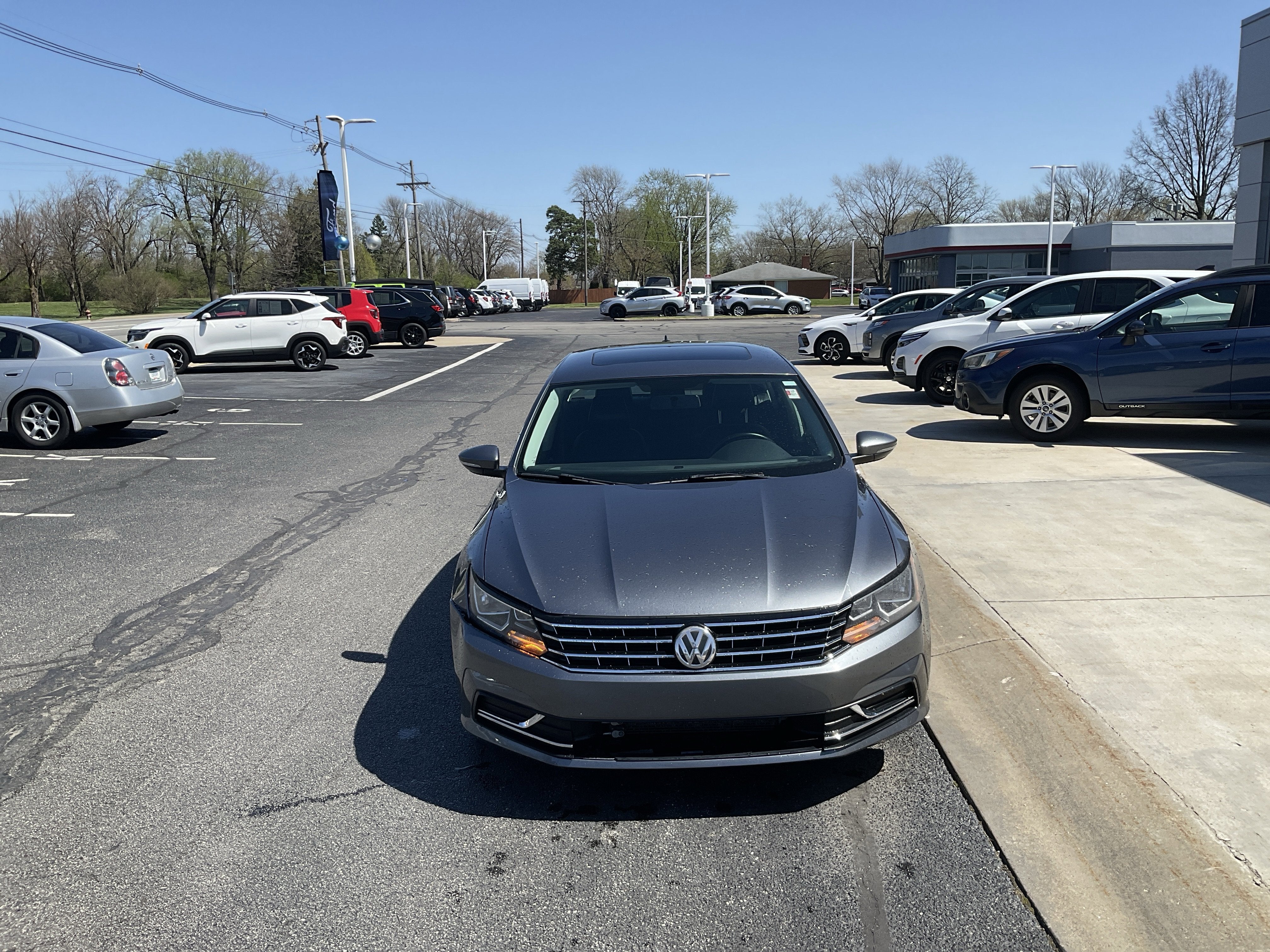 2017 Volkswagen Passat 1.8T SE