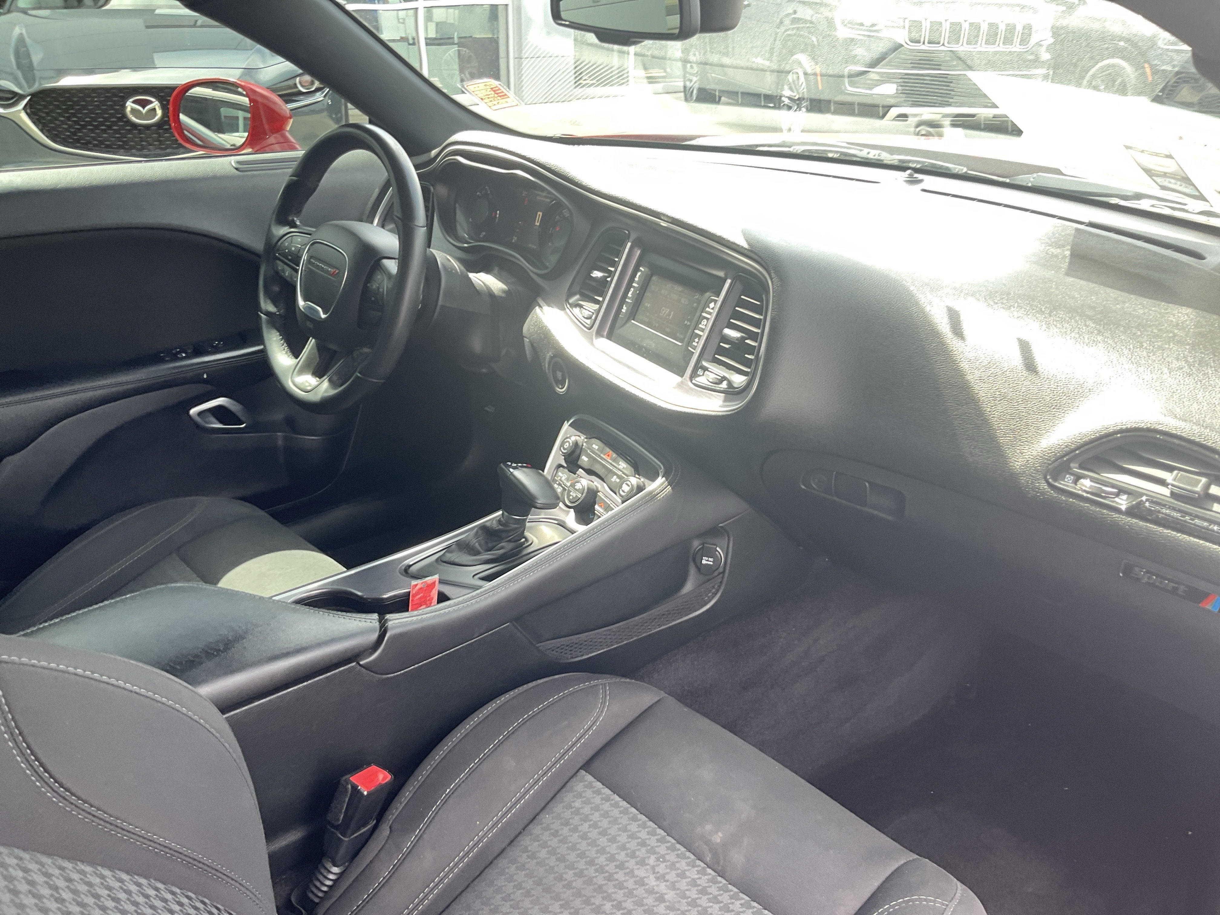 2017 Dodge Challenger SXT