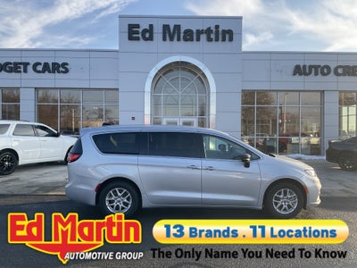 2024 Chrysler Pacifica Touring L