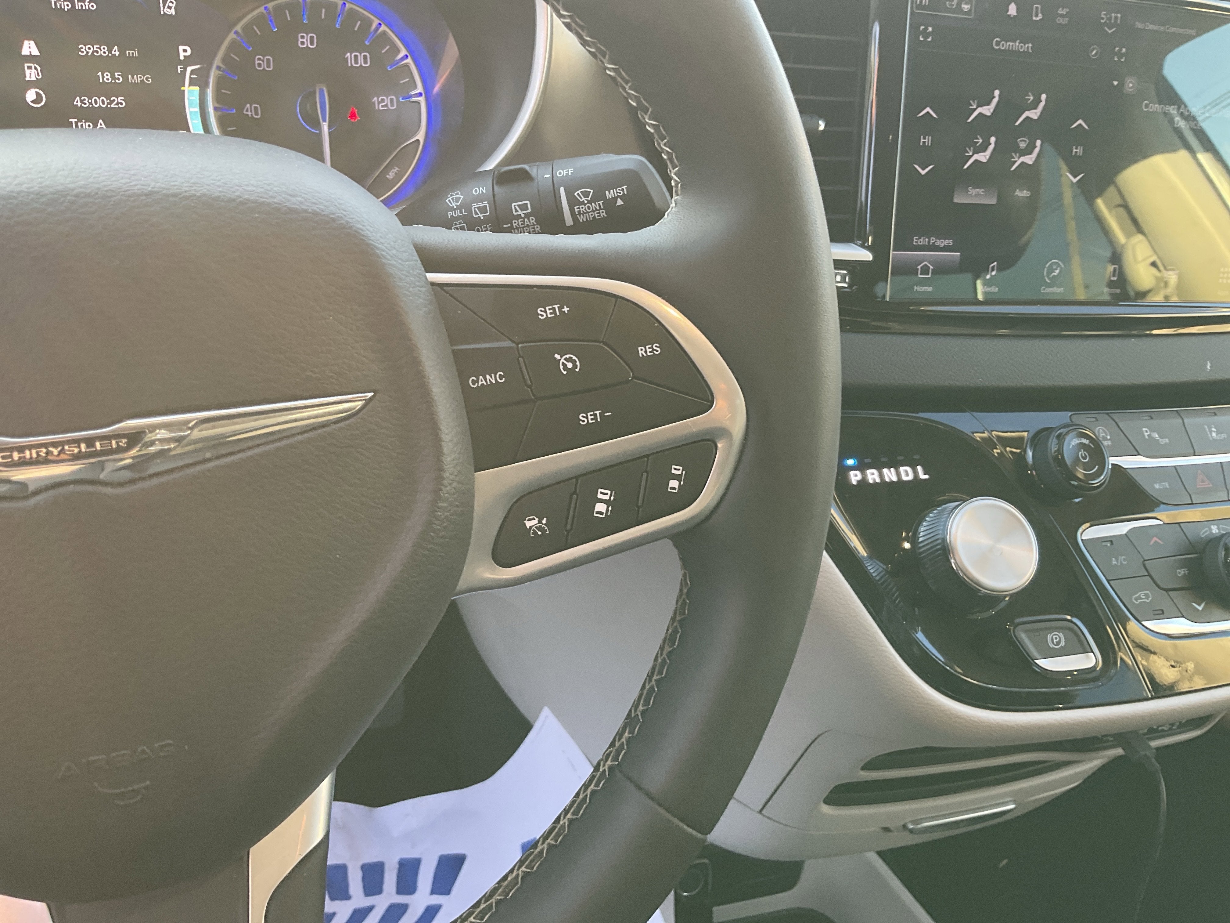 2024 Chrysler Pacifica Touring L