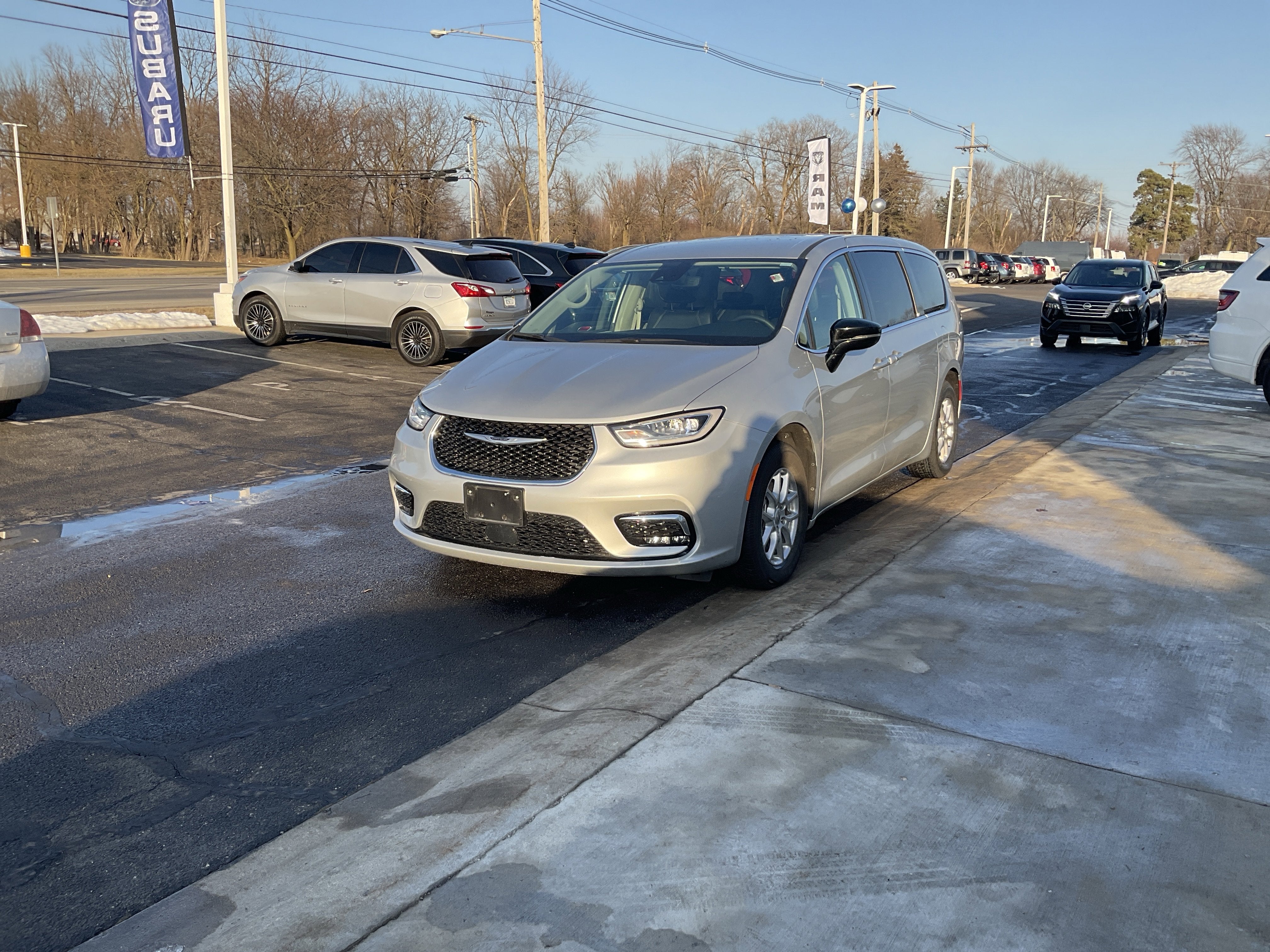 2024 Chrysler Pacifica Touring L