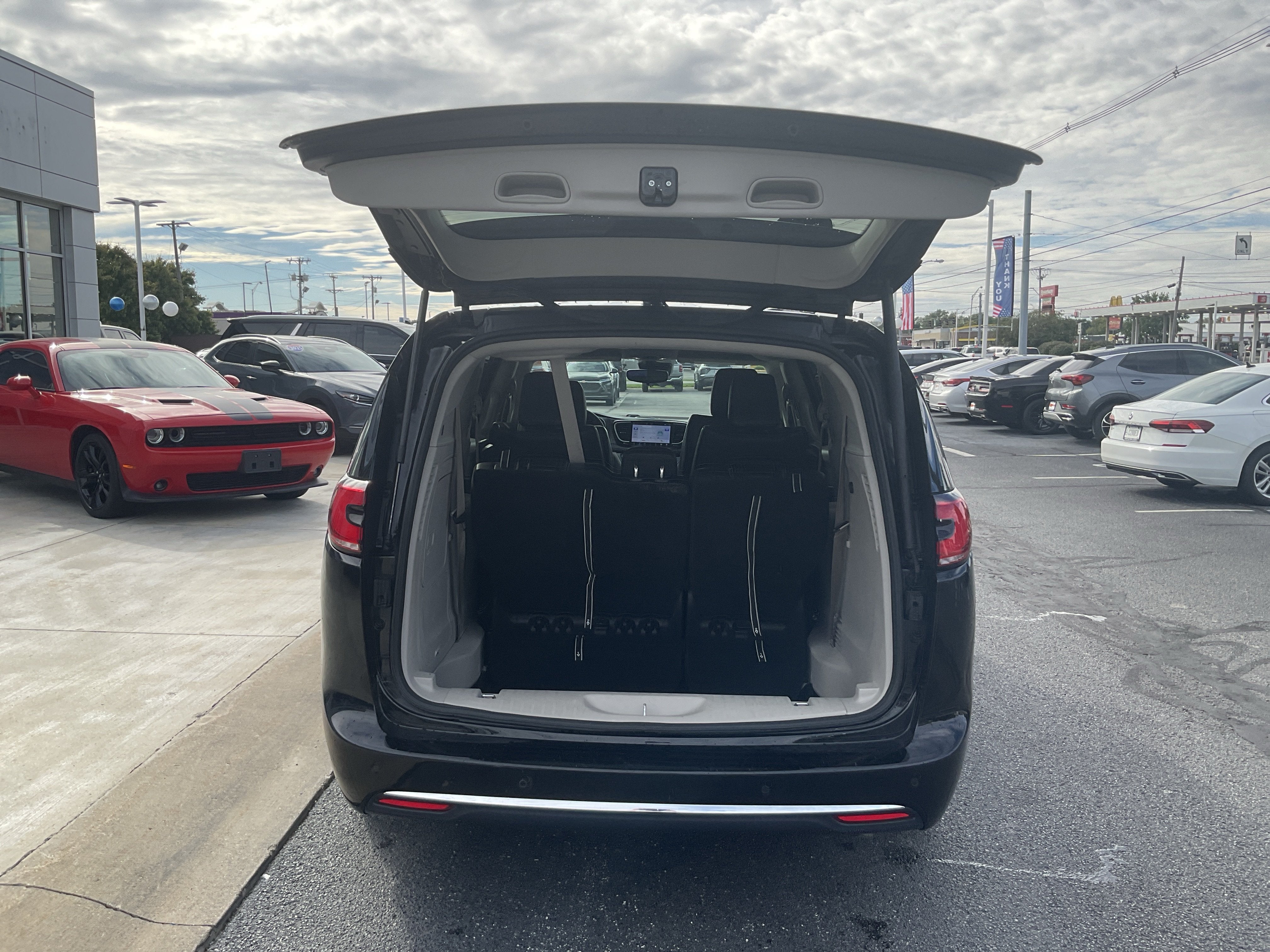 2024 Chrysler Pacifica Hybrid Select