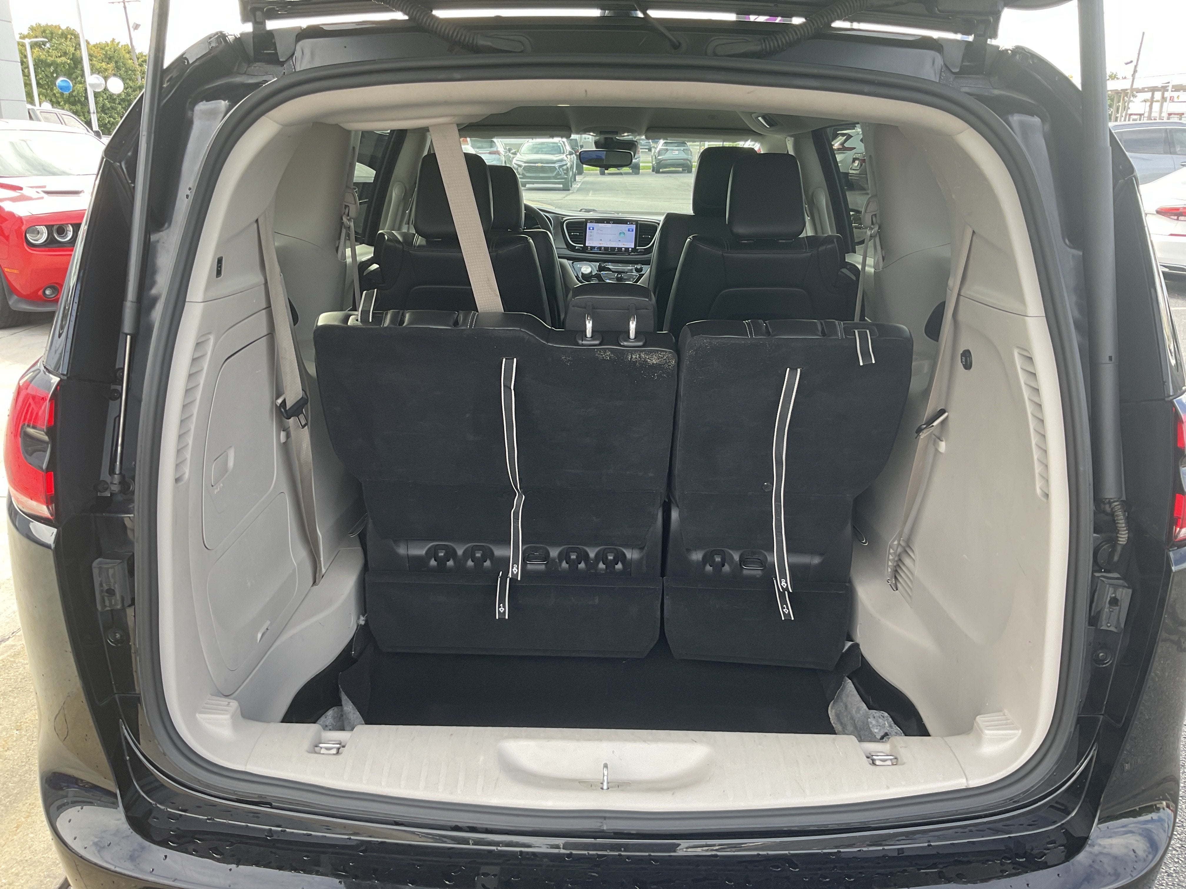 2024 Chrysler Pacifica Hybrid Select