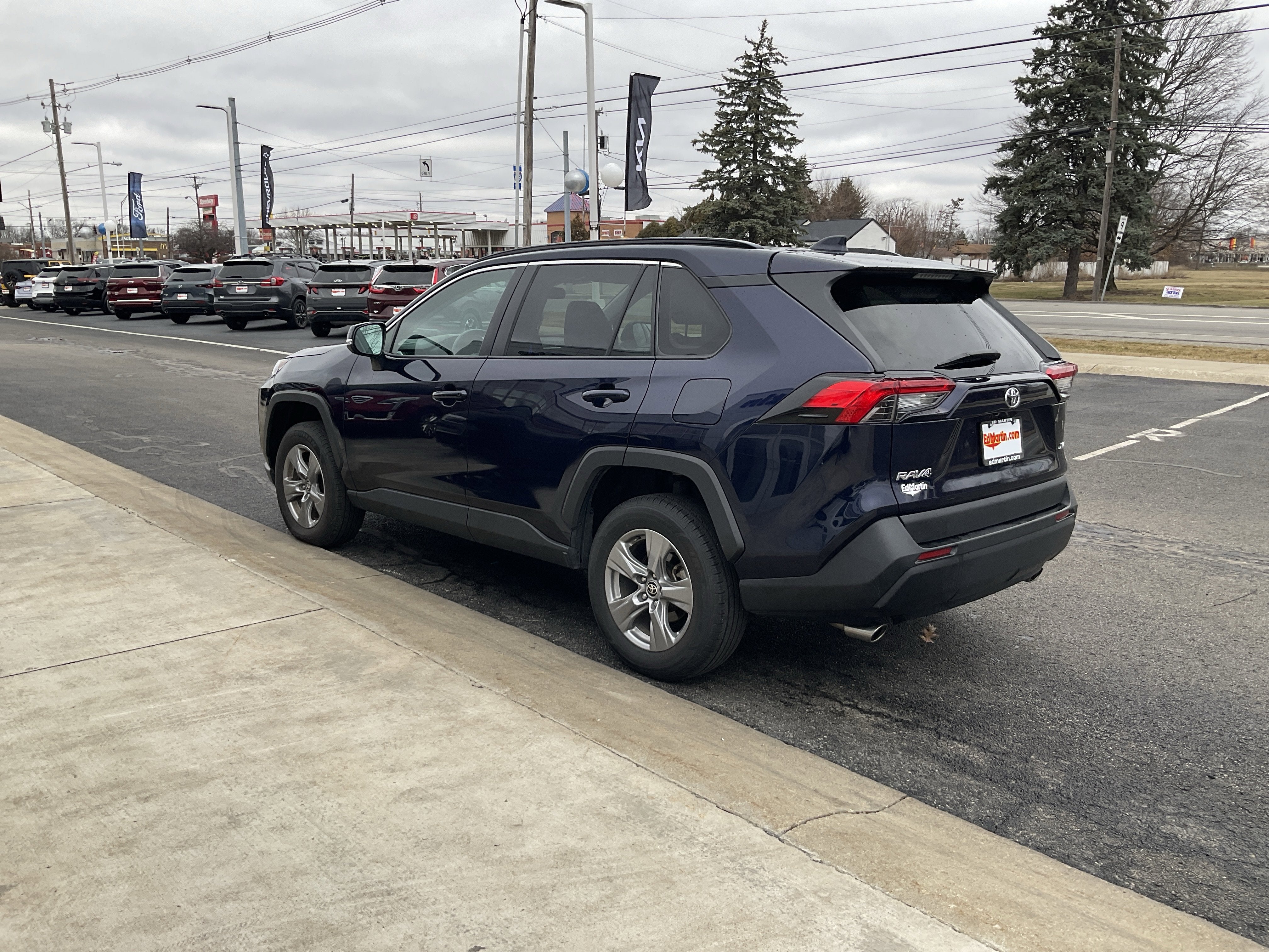 2024 Toyota RAV4 XLE