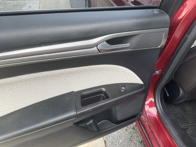 2019 Ford Fusion SE