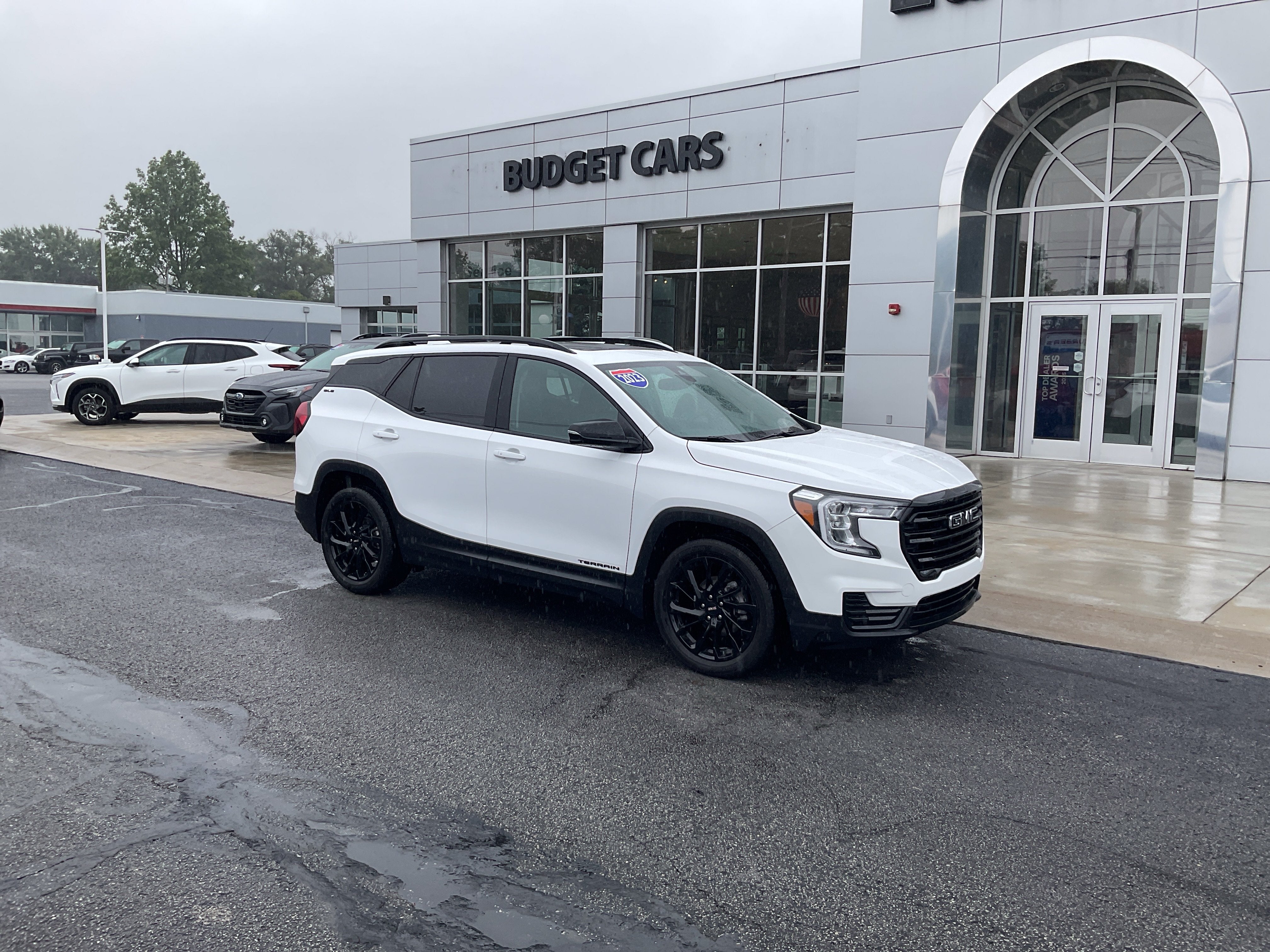 2023 GMC Terrain SLE