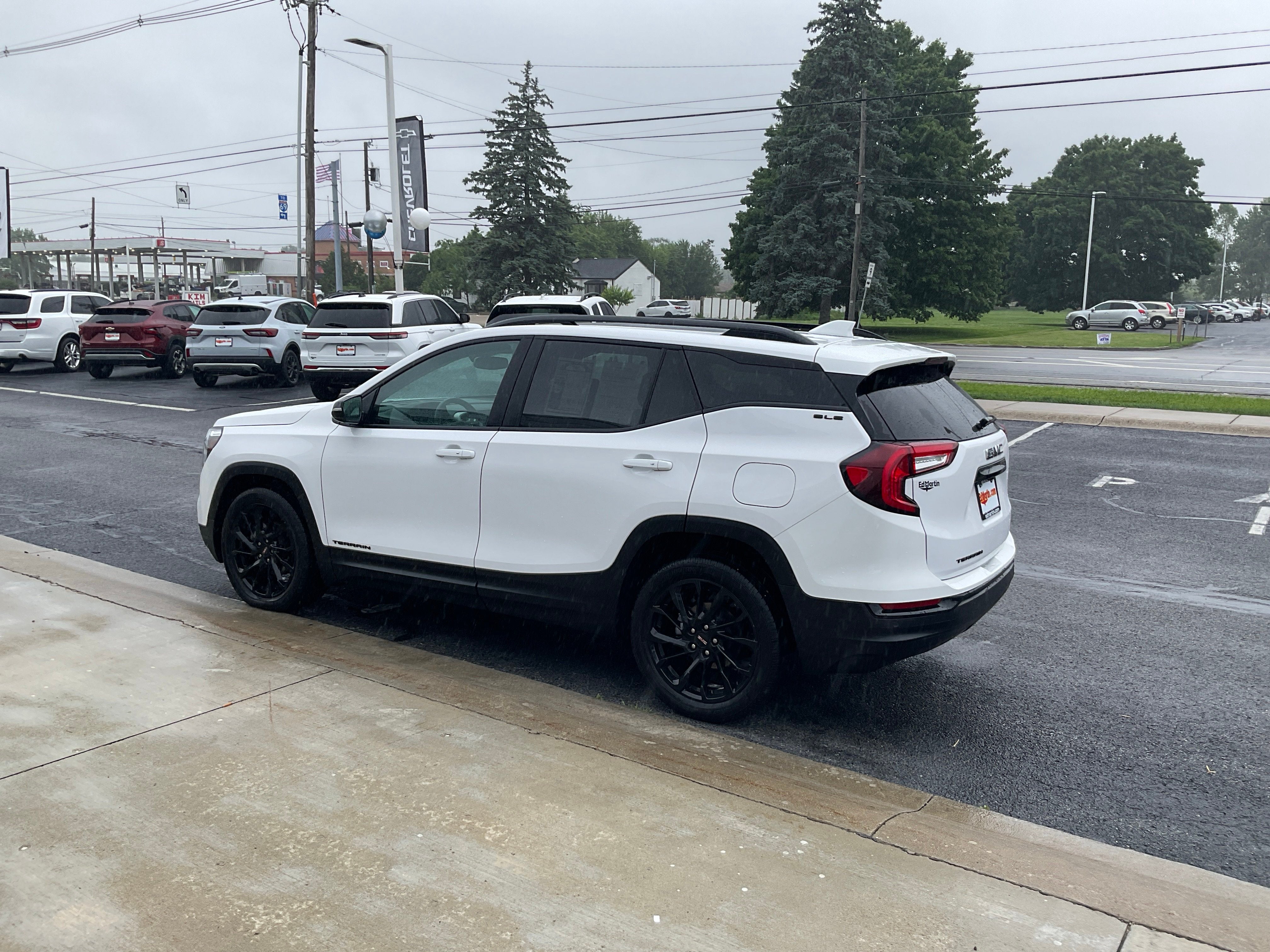 2023 GMC Terrain SLE