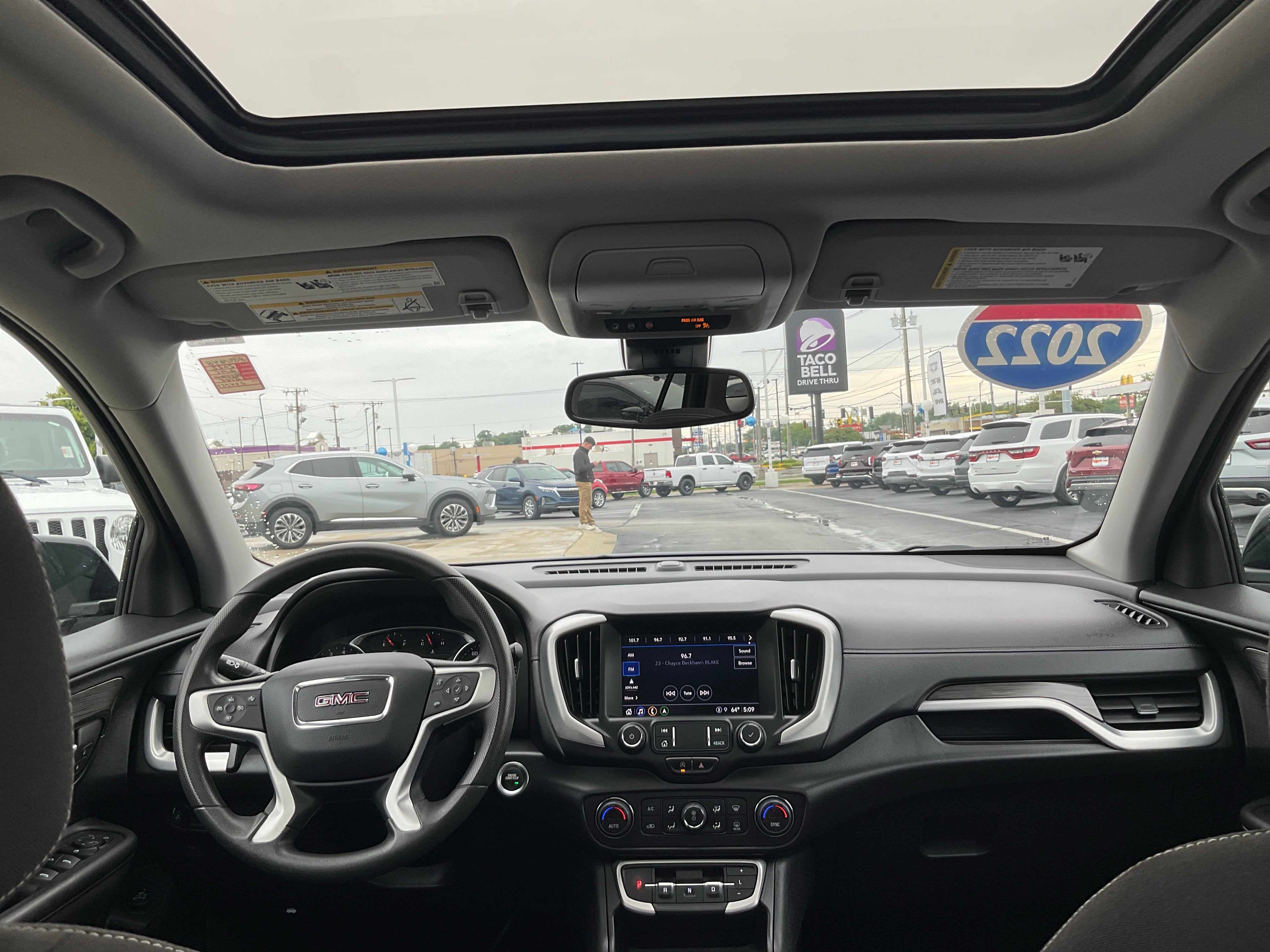 2022 GMC Terrain SLE